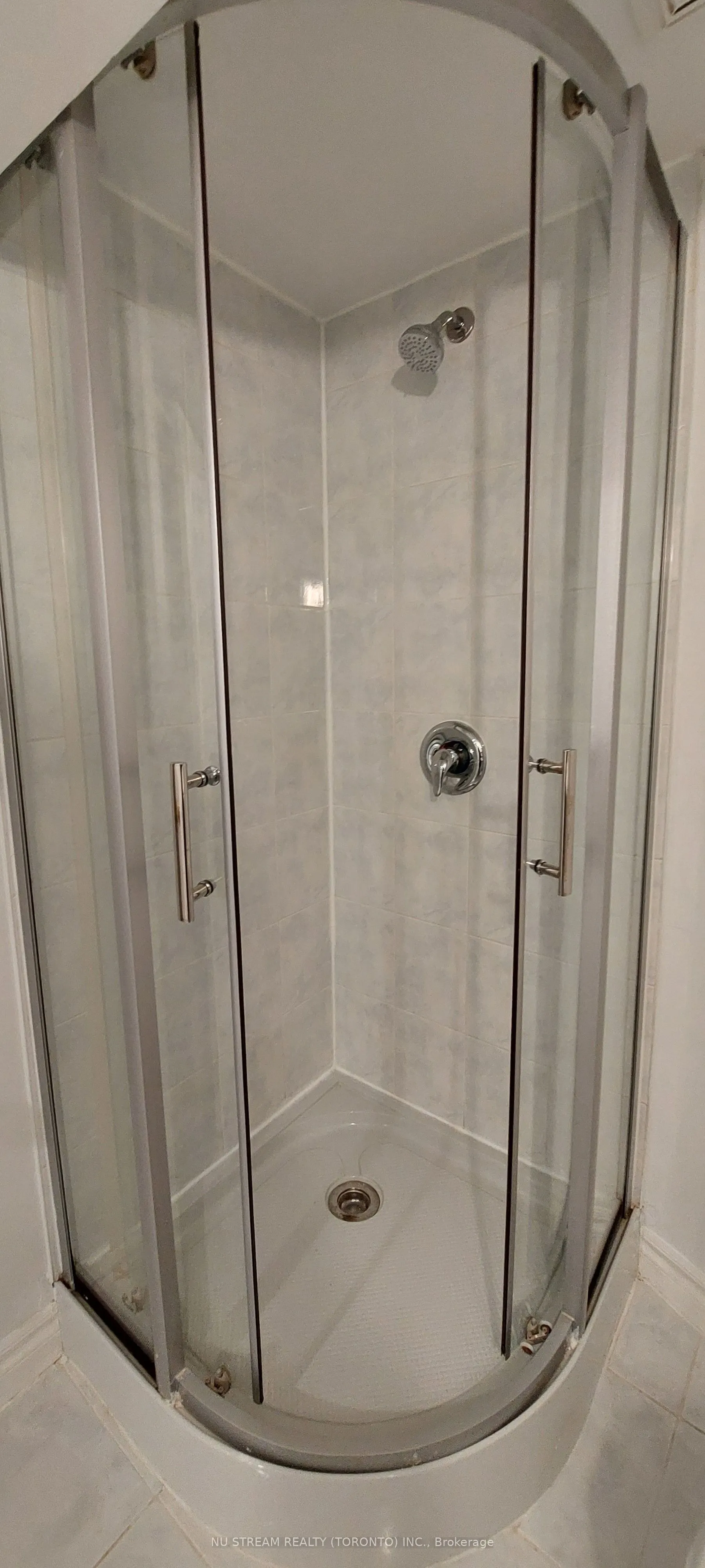 33 Kingslake Road, #Basement