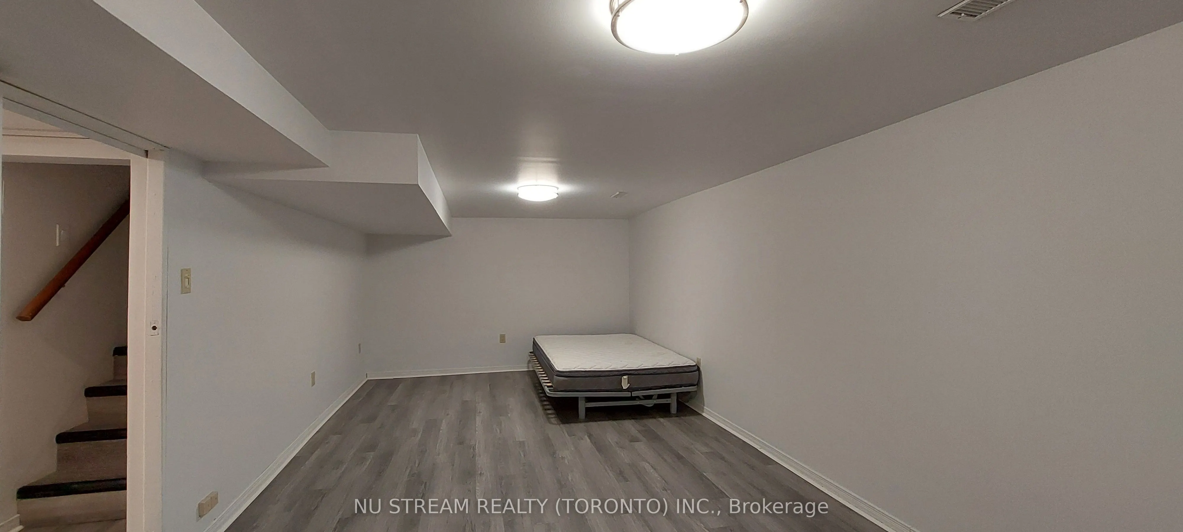33 Kingslake Road, #Basement