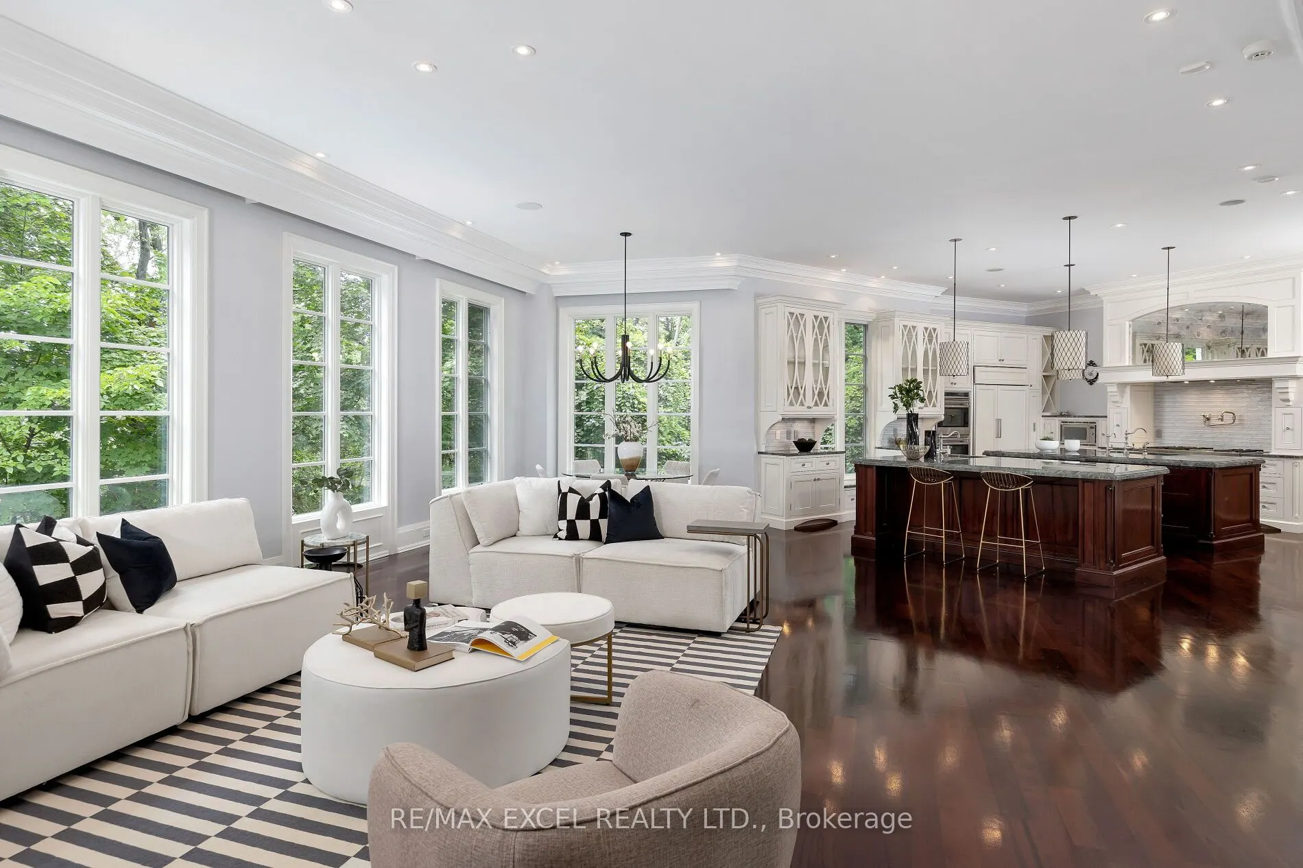 36 Old Yonge Street