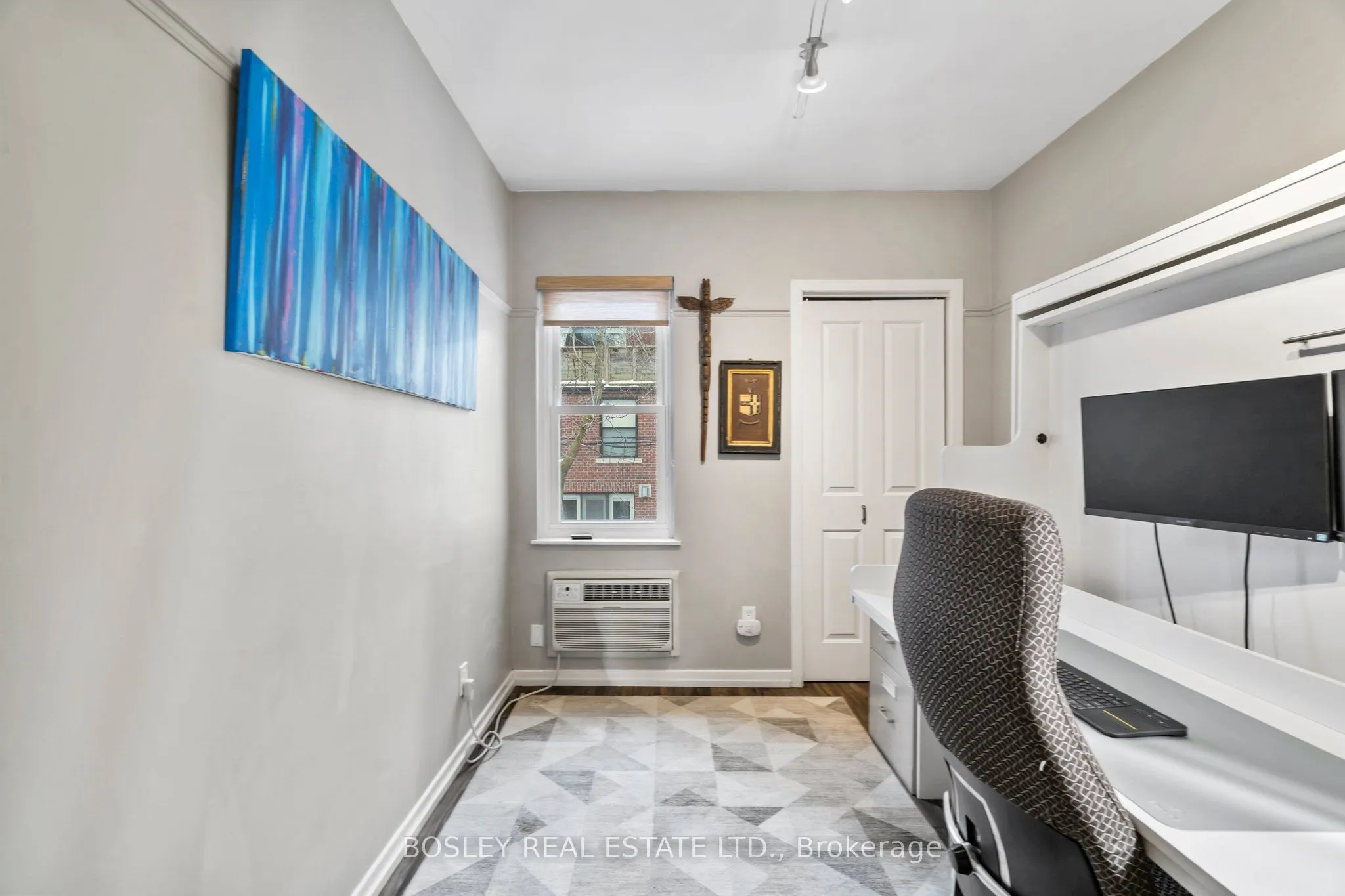 25 Hillsboro Avenue