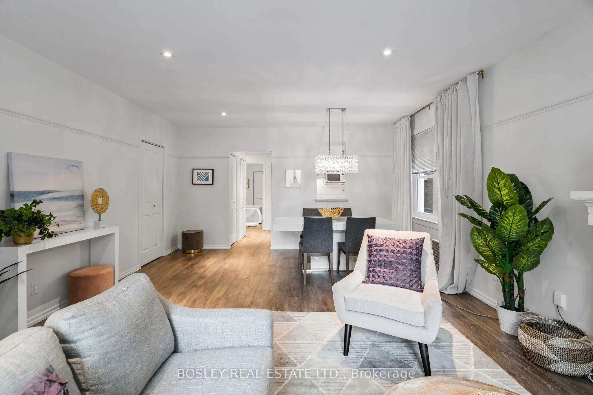 25 Hillsboro Avenue