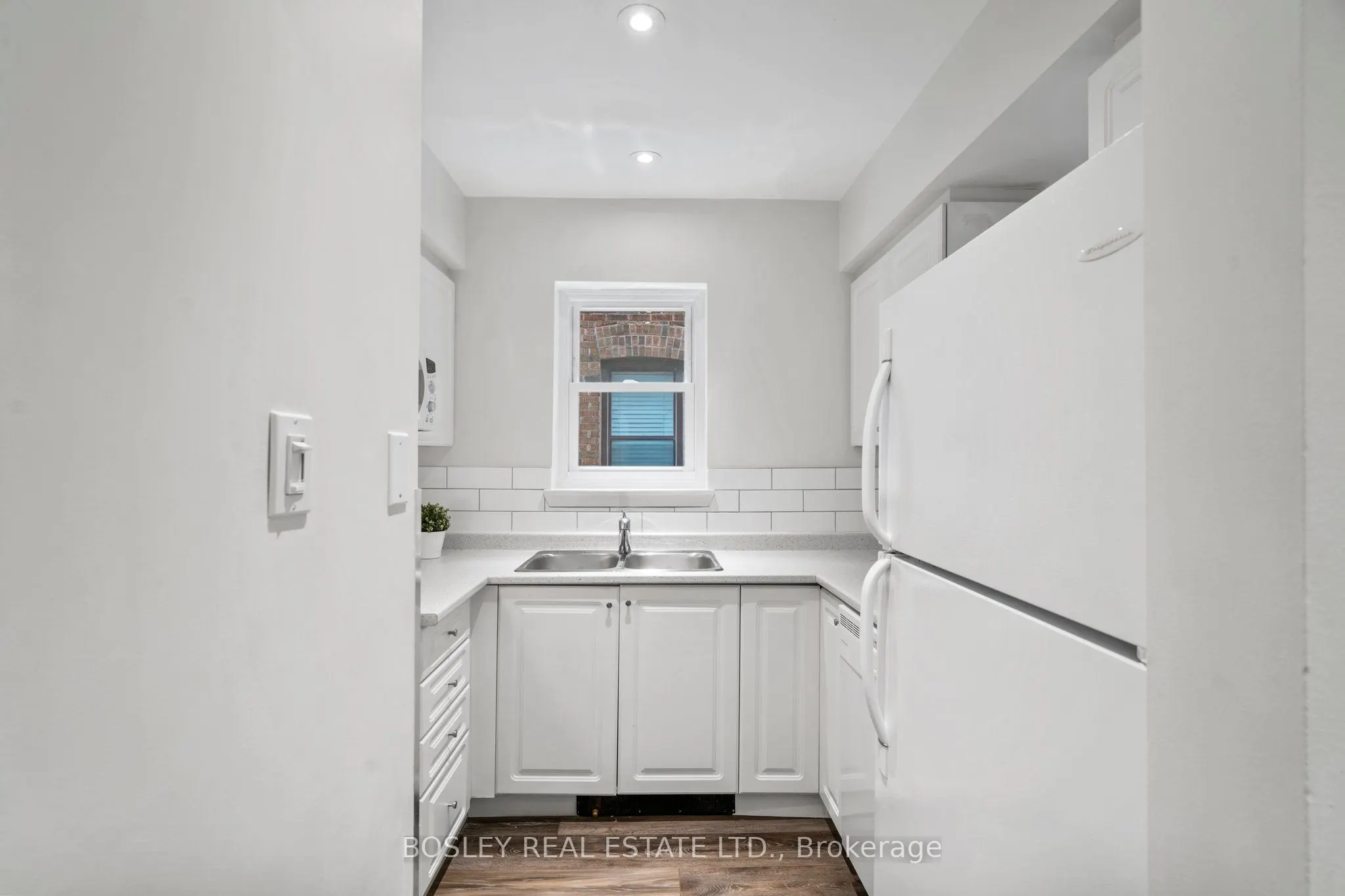 25 Hillsboro Avenue