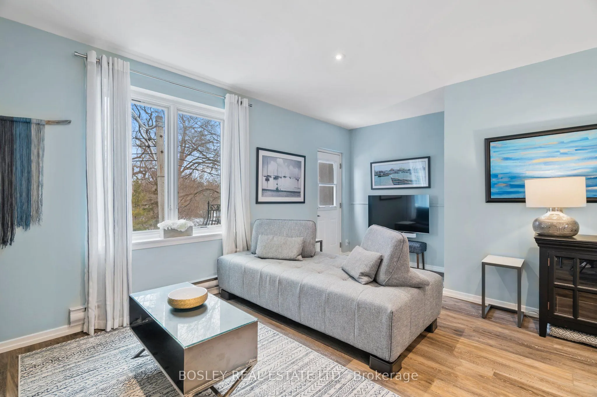 25 Hillsboro Avenue