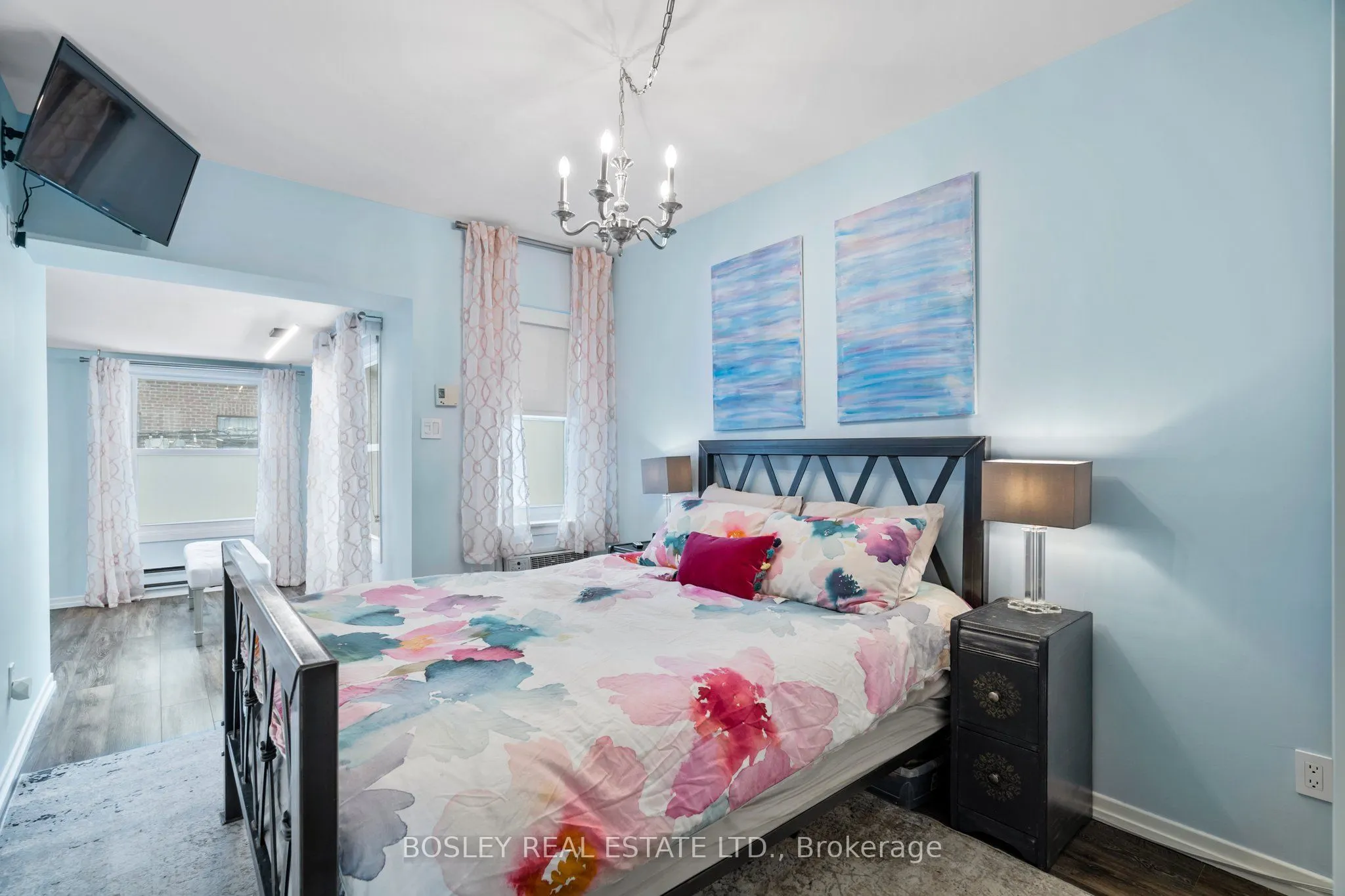 25 Hillsboro Avenue