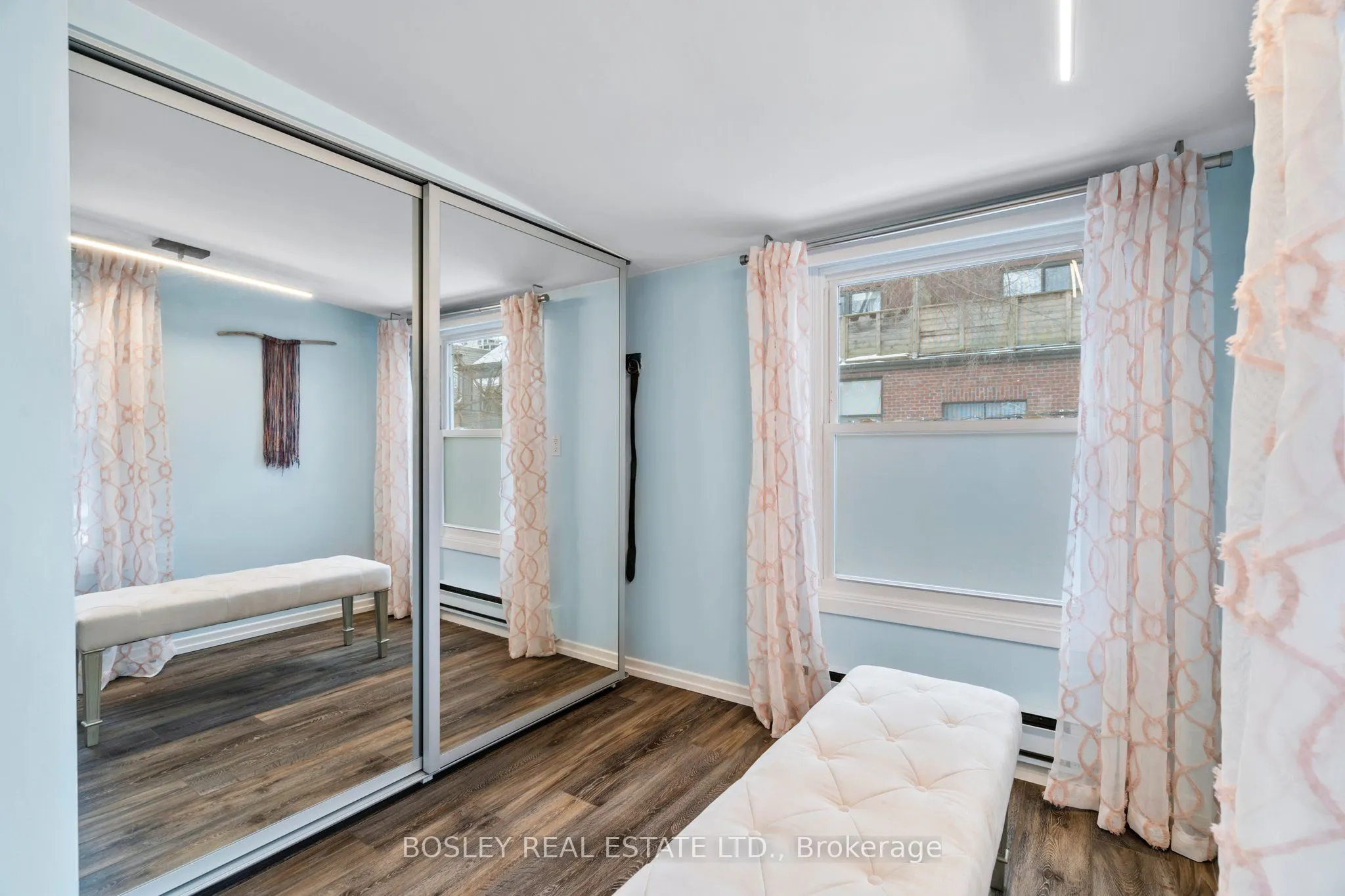 25 Hillsboro Avenue