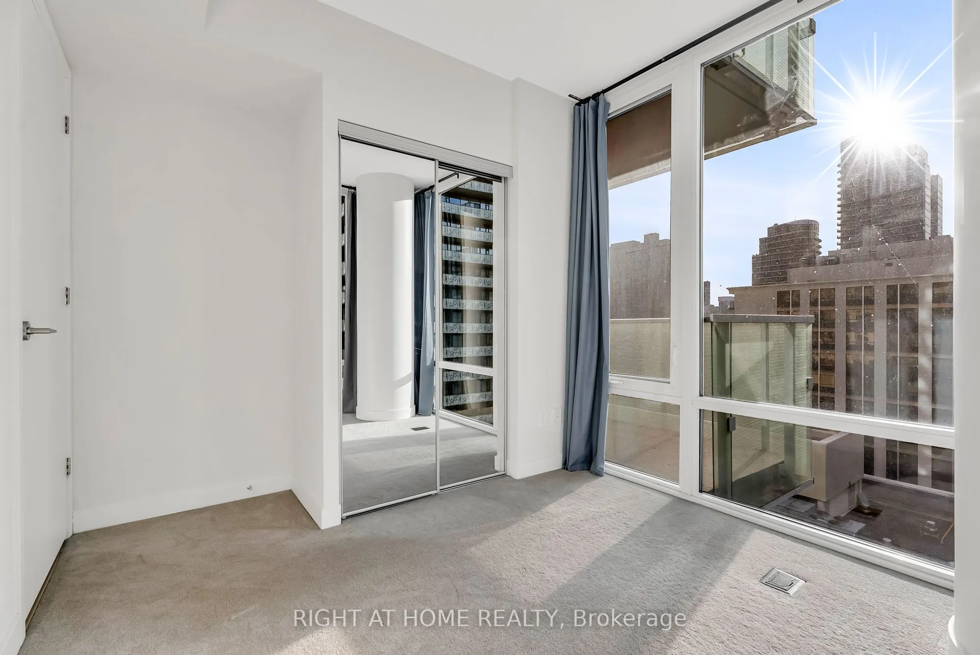 501 Yonge Street, #1212