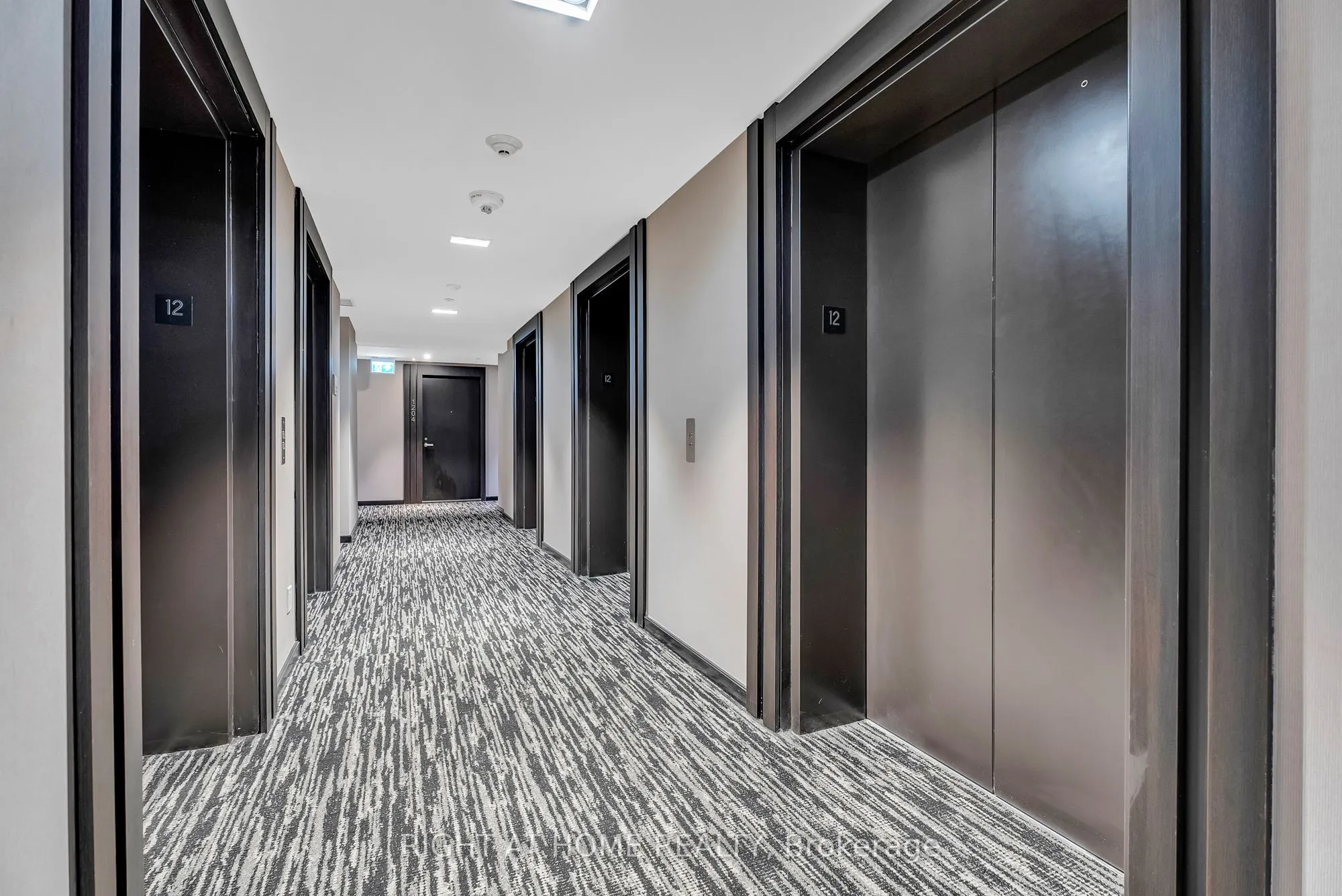 501 Yonge Street, #1212