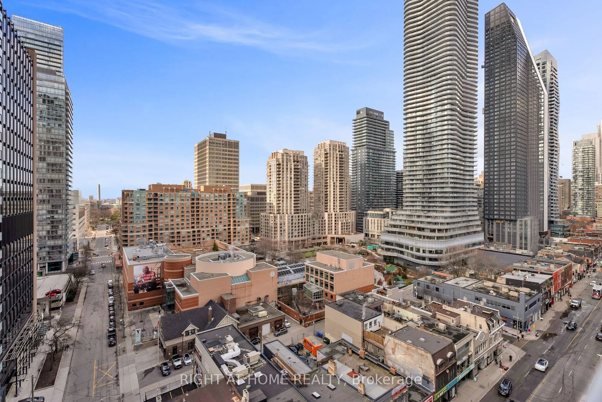 501 Yonge Street, #1212
