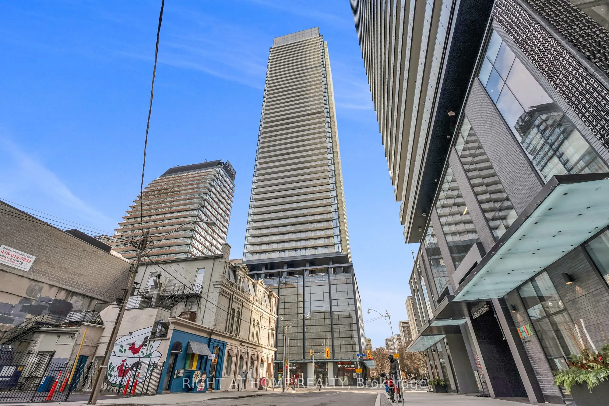 501 Yonge Street, #1212