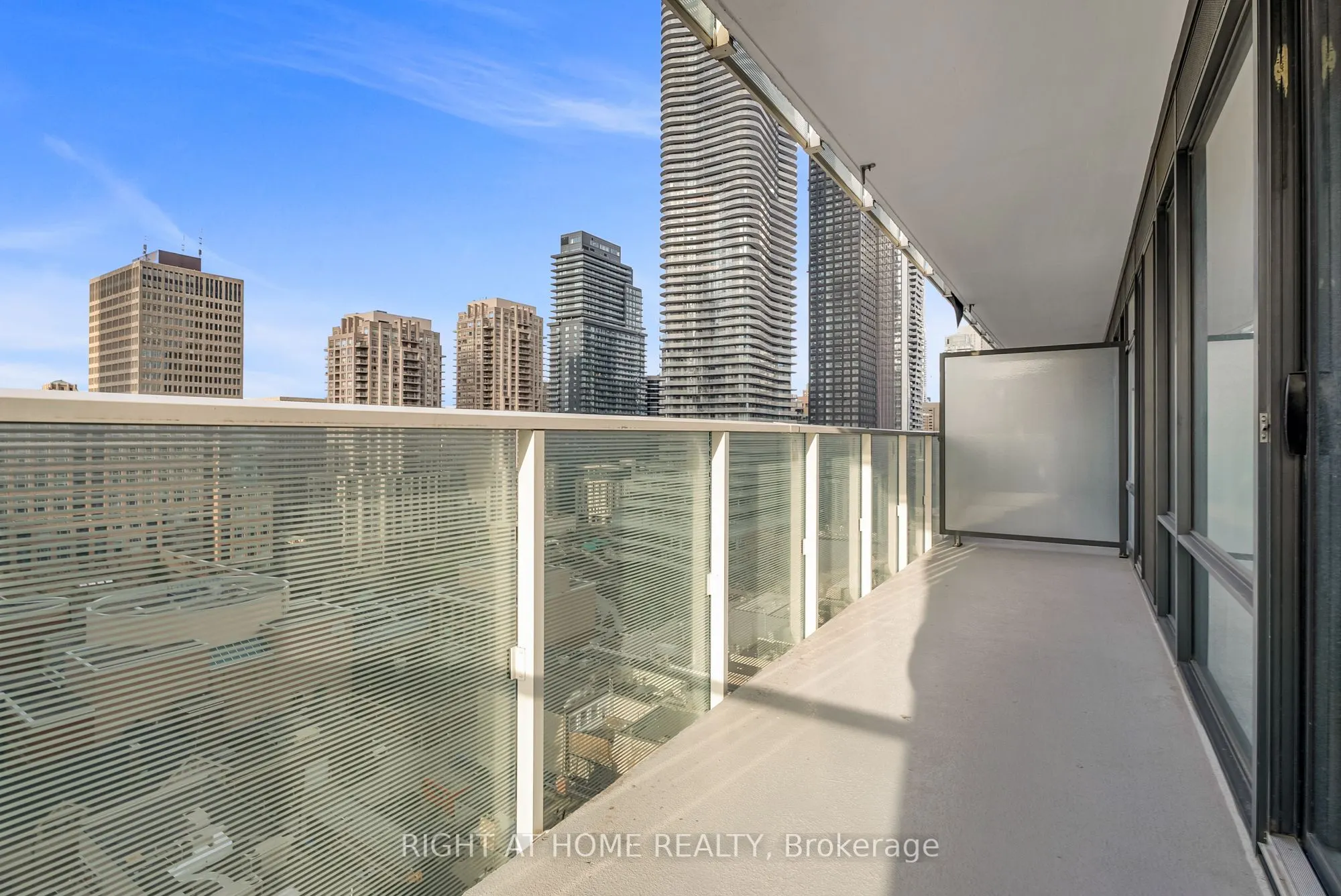 501 Yonge Street, #1212