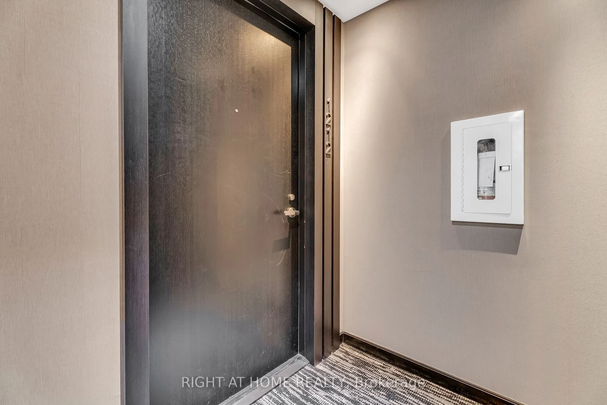 501 Yonge Street, #1212