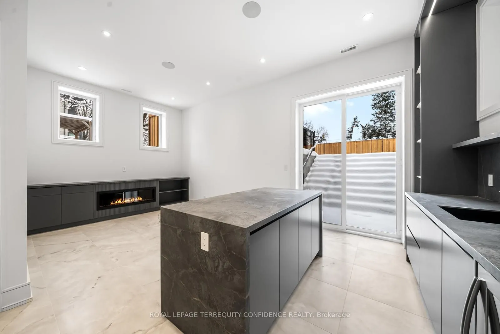 338B Horsham Avenue