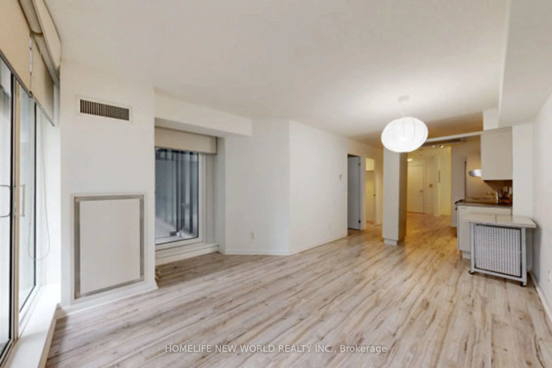111 Elizabeth Street, #752