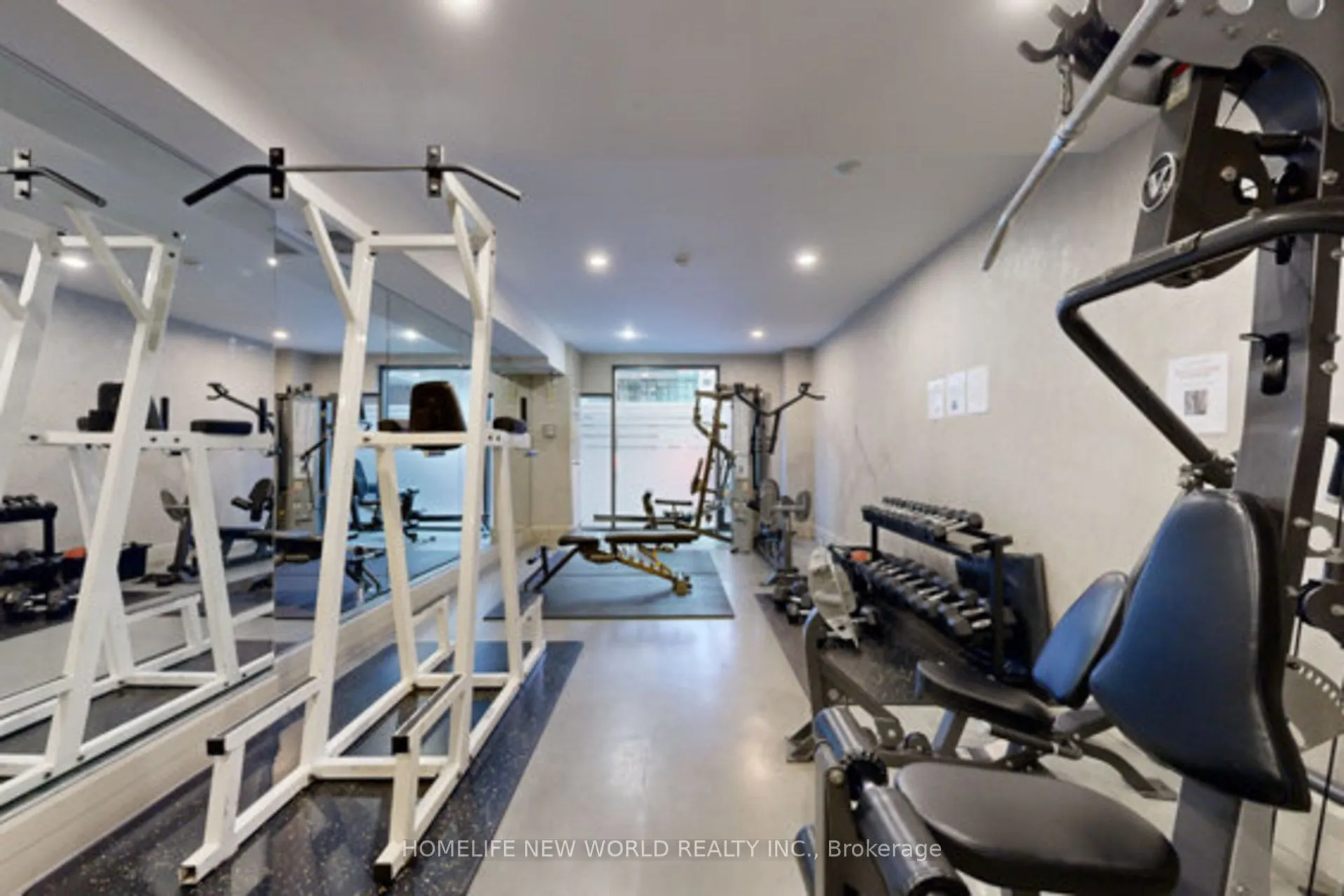 111 Elizabeth Street, #752