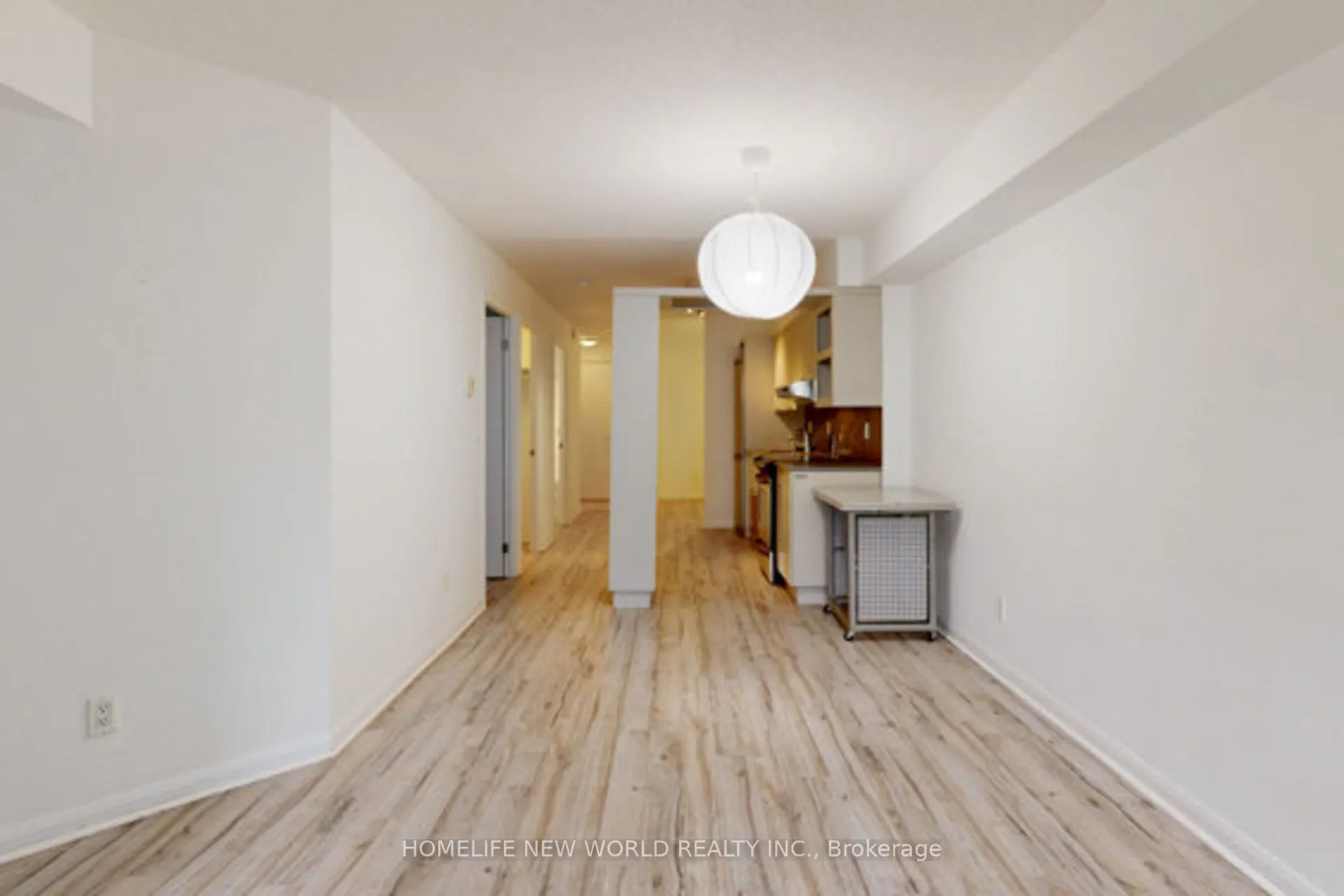 111 Elizabeth Street, #752