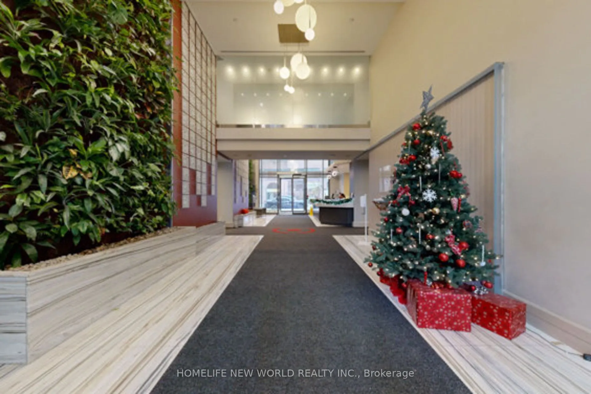 111 Elizabeth Street, #752