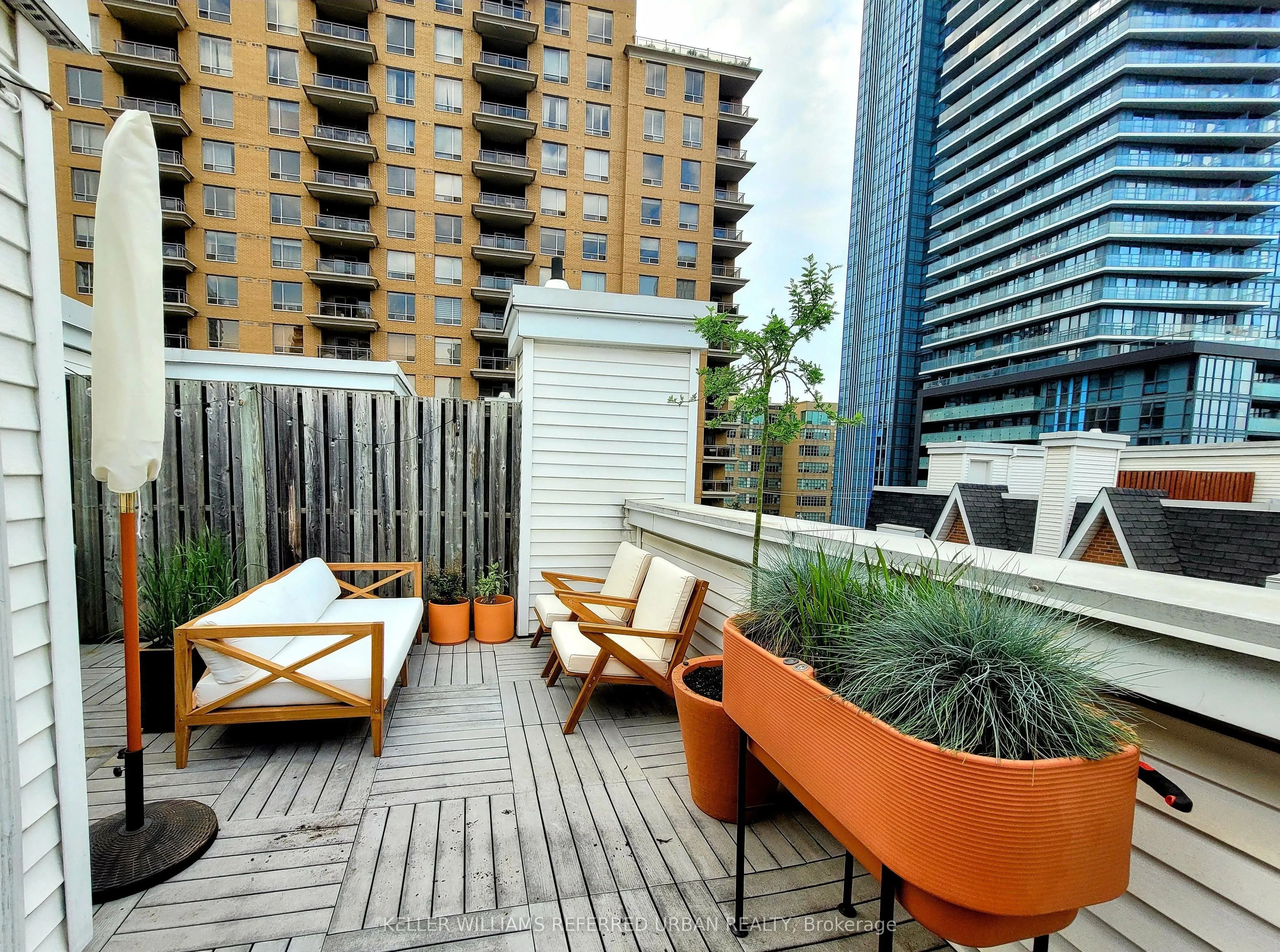 108 Redpath Avenue, #15
