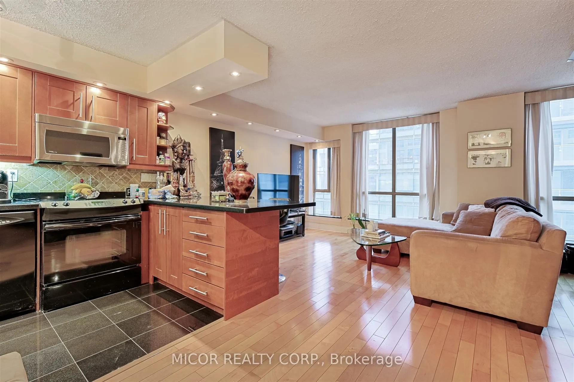 40 Scollard Street, #601