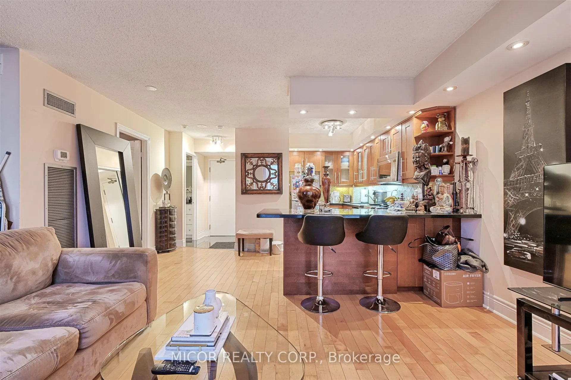 40 Scollard Street, #601