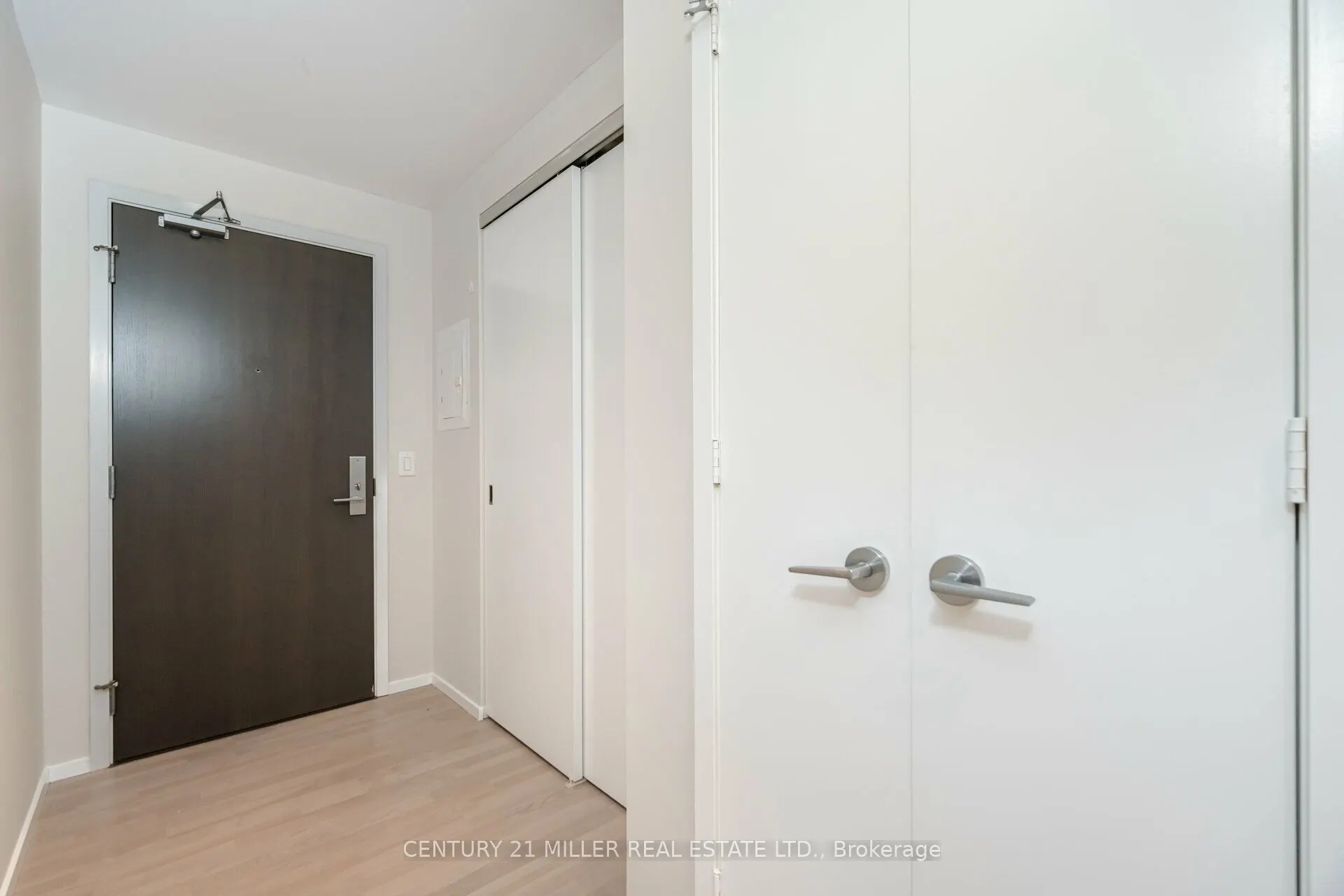 101 Charles Street E #1001