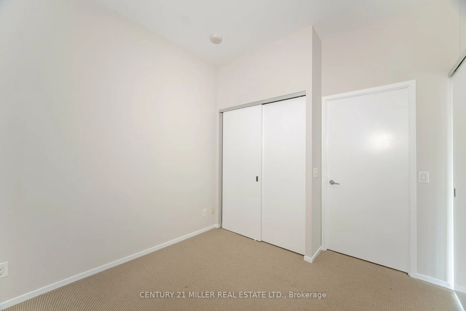 101 Charles Street E #1001
