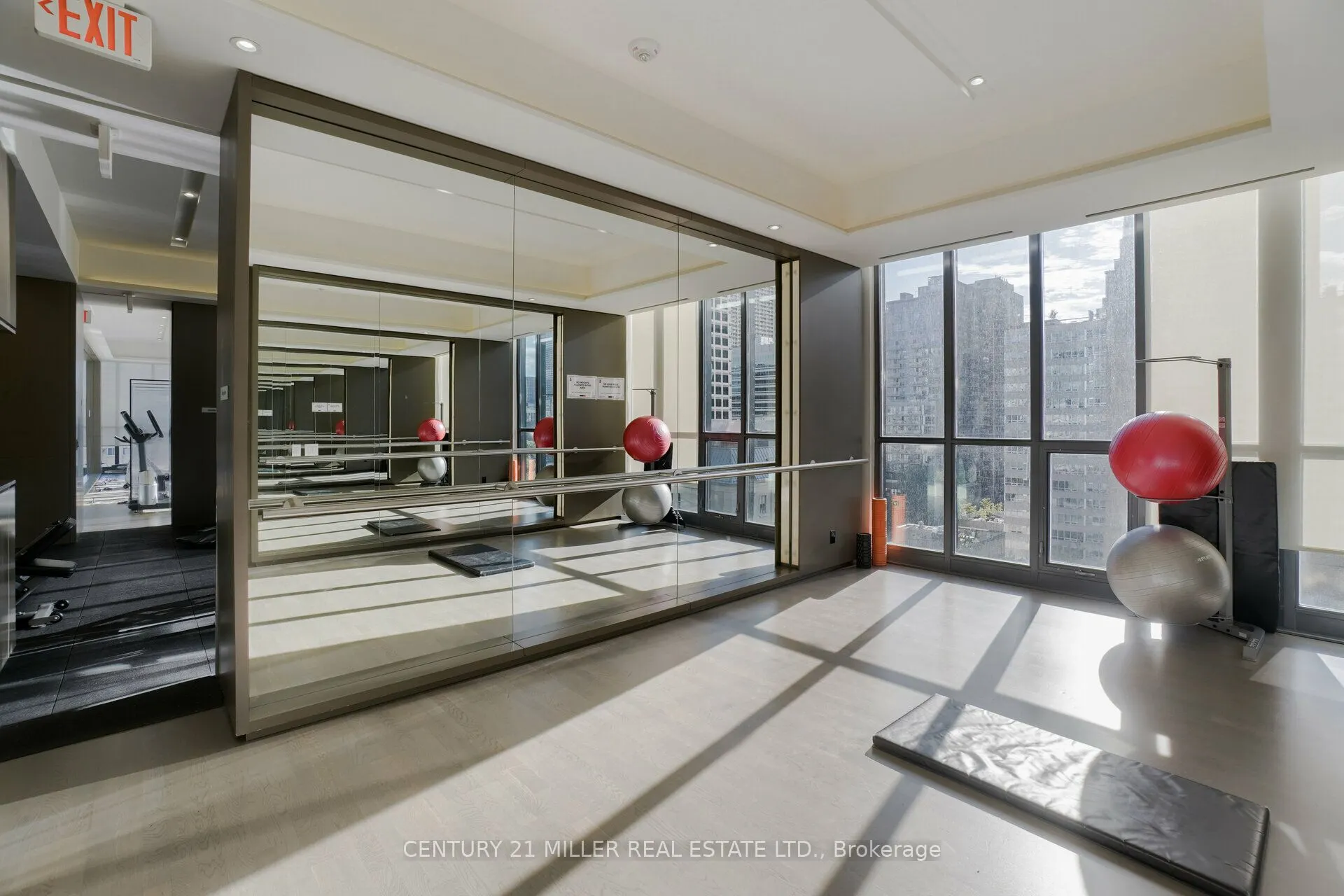 101 Charles Street E #1001