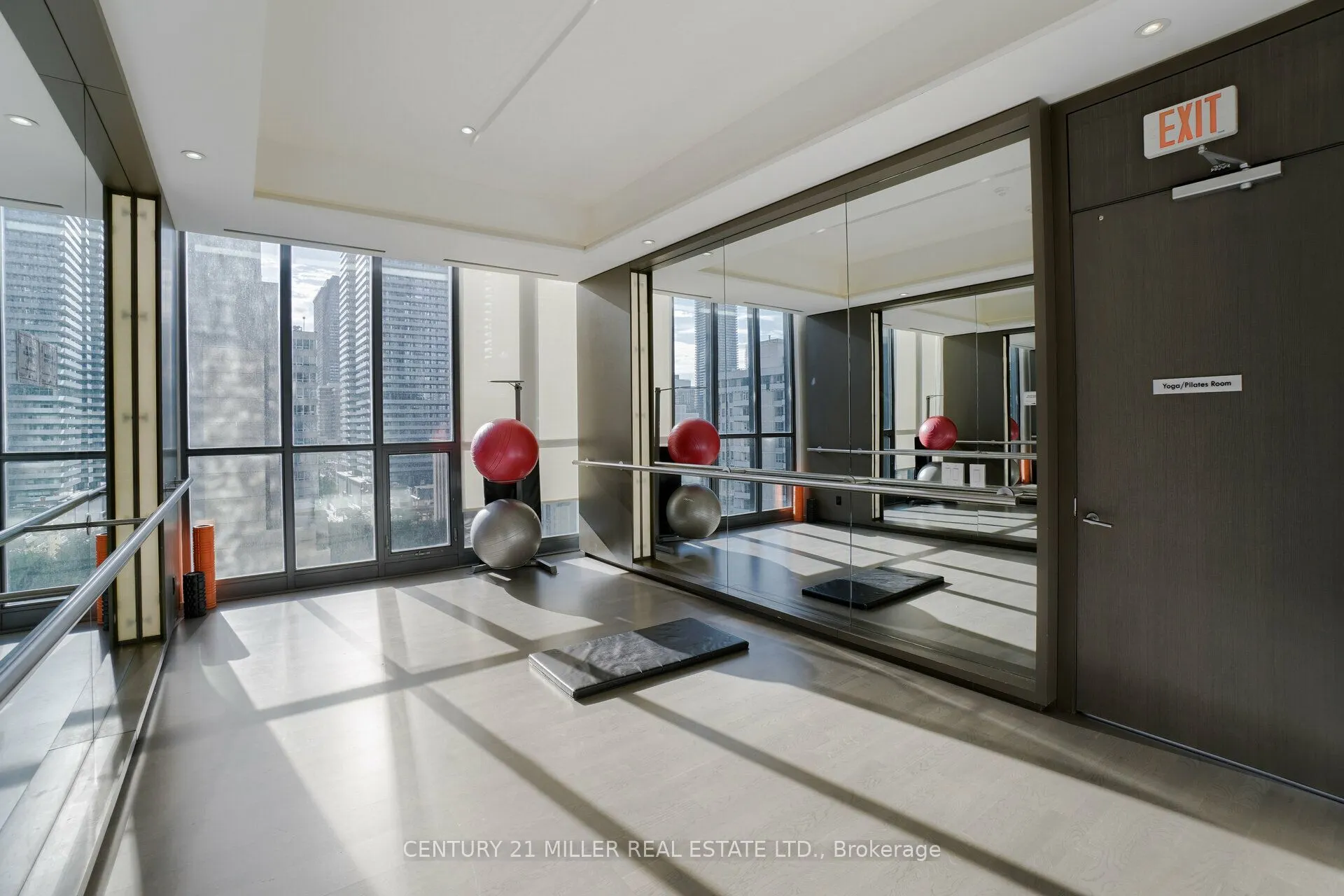 101 Charles Street E #1001