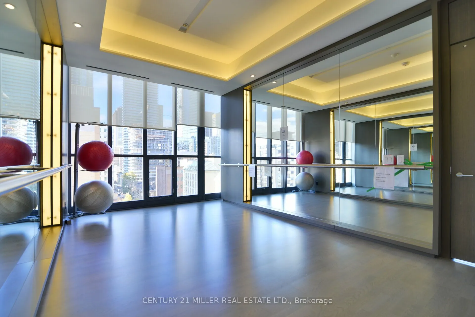 101 Charles Street E #1001