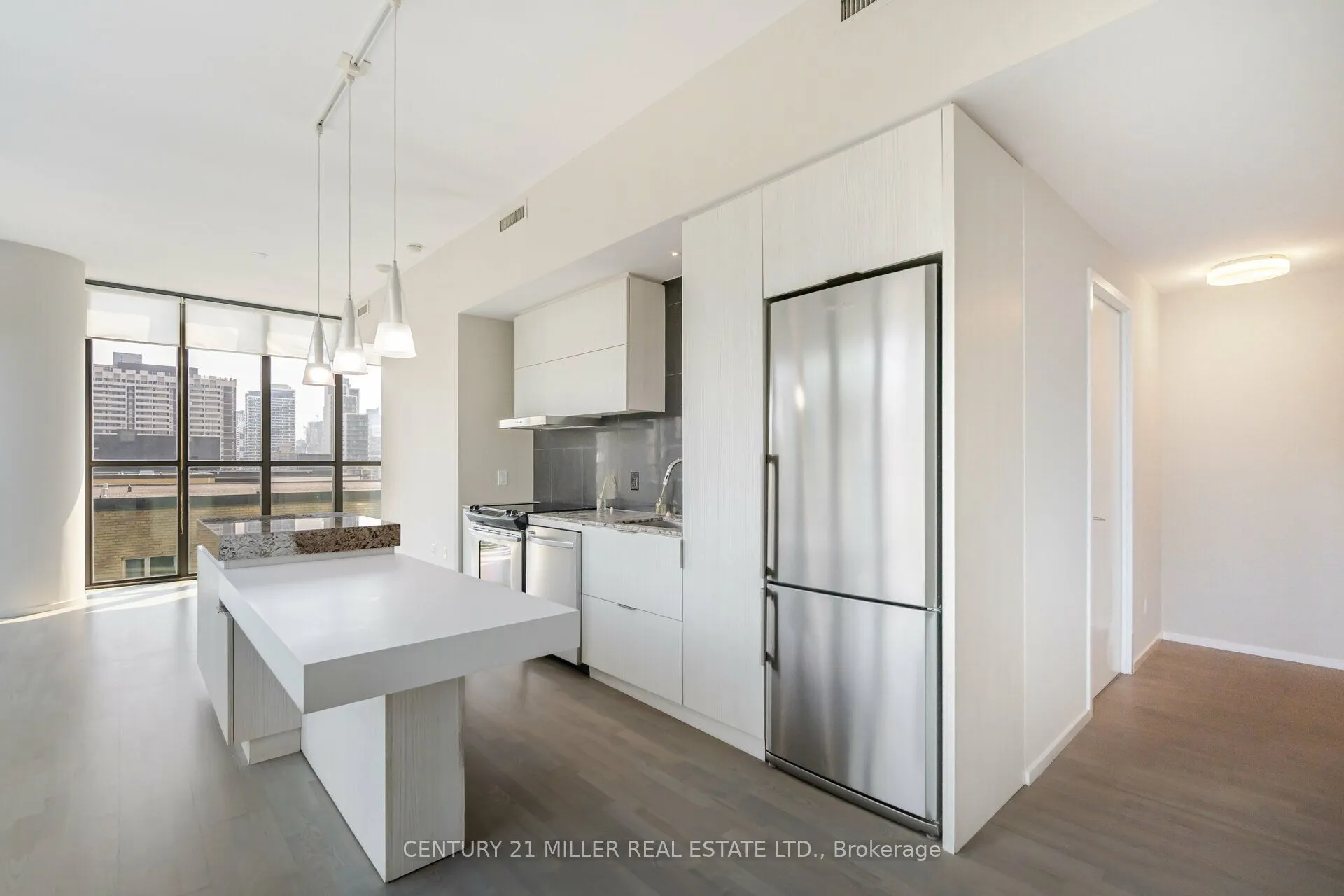 101 Charles Street E #1001