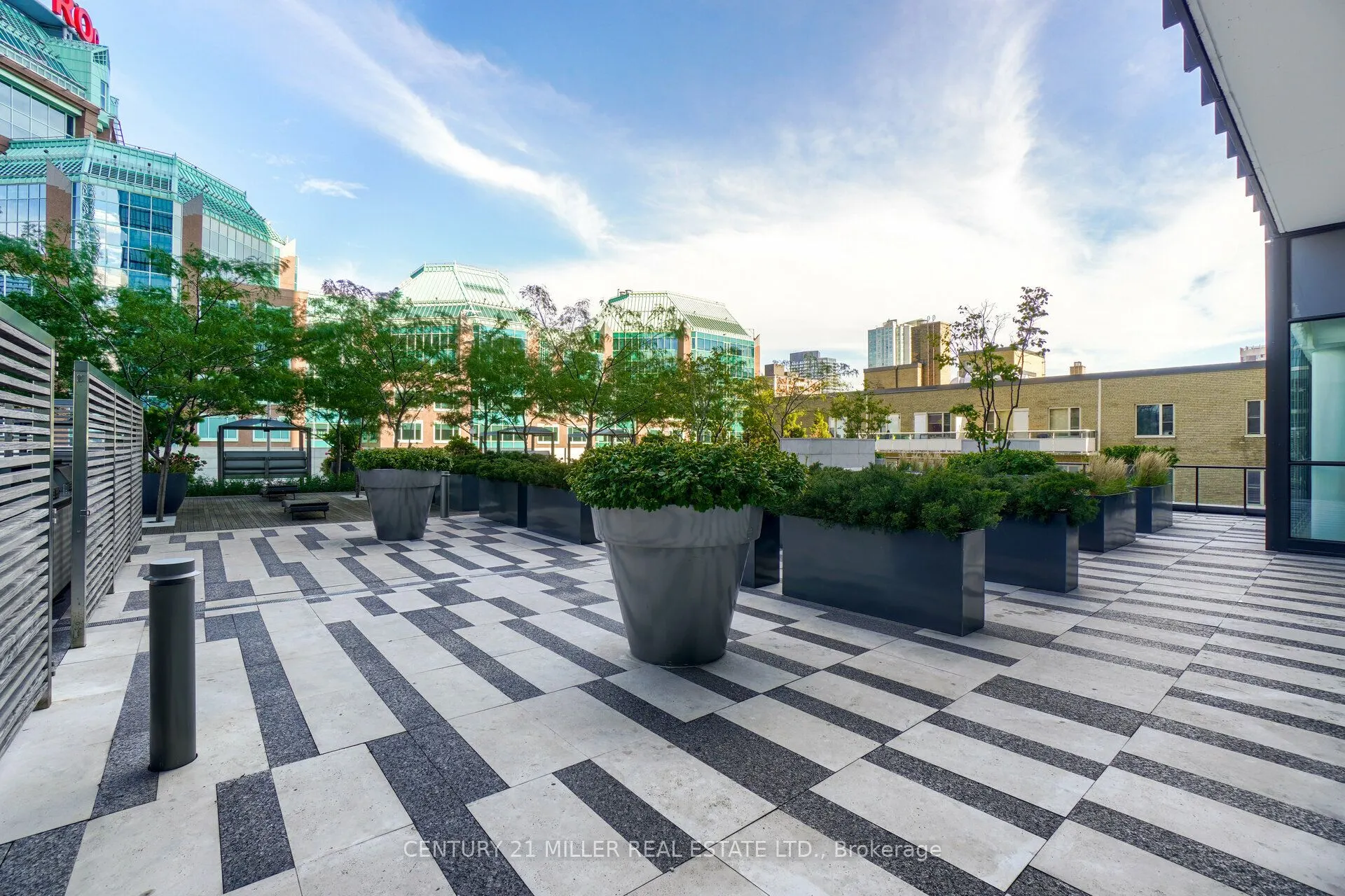 101 Charles Street E #1001