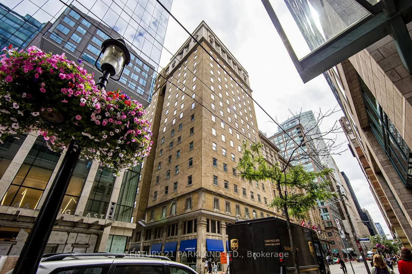 22 Leader Lane, #318