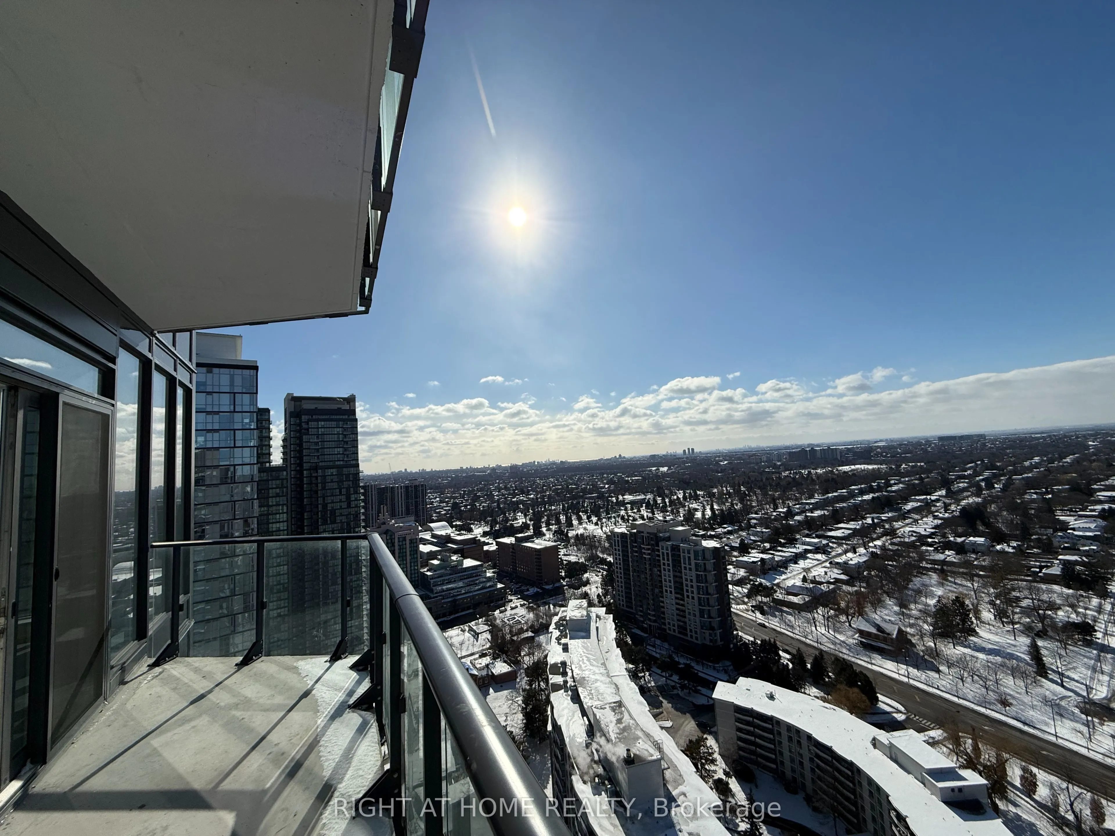 15 Ellerslie Avenue #PH03