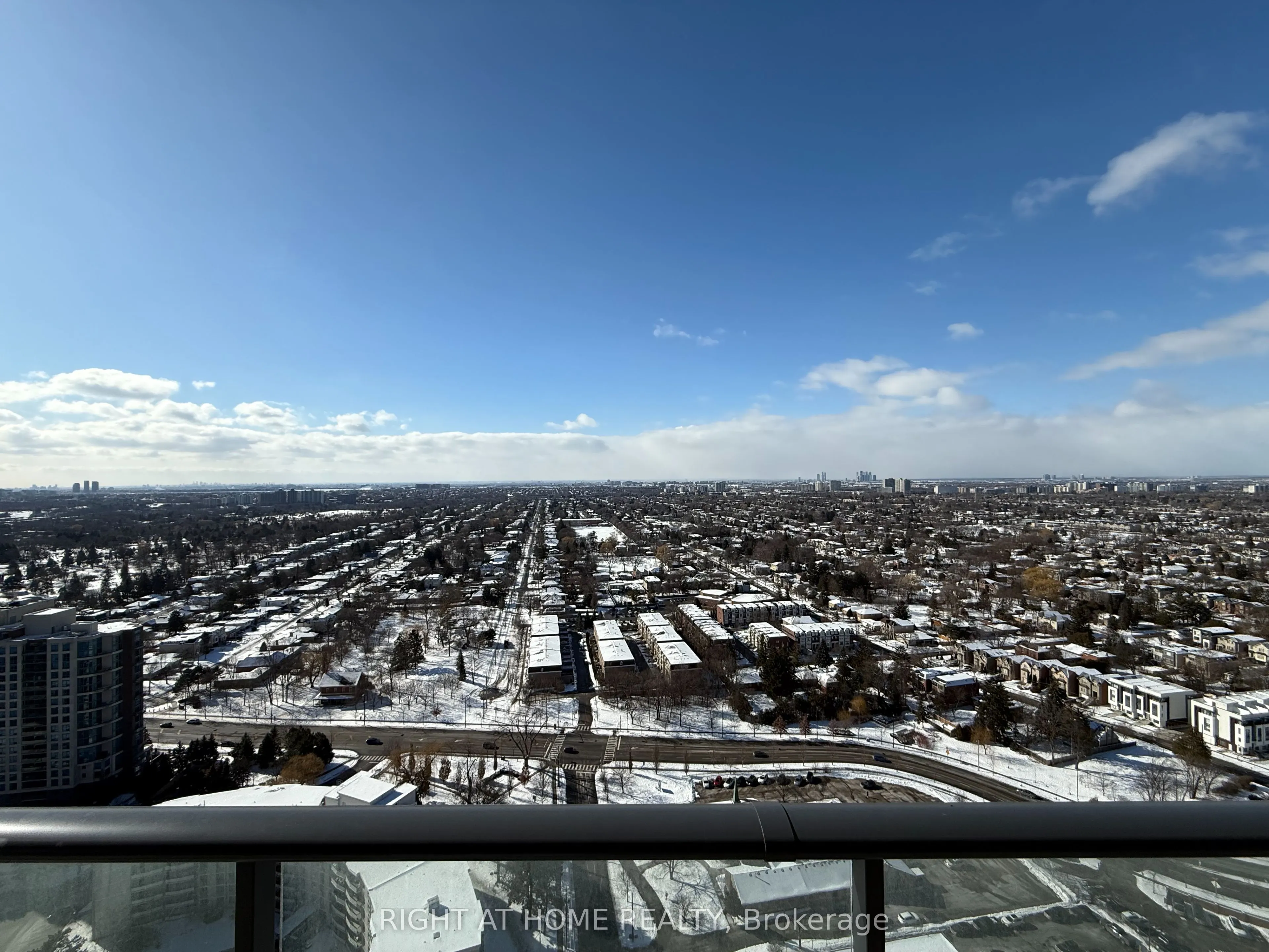 15 Ellerslie Avenue #PH03
