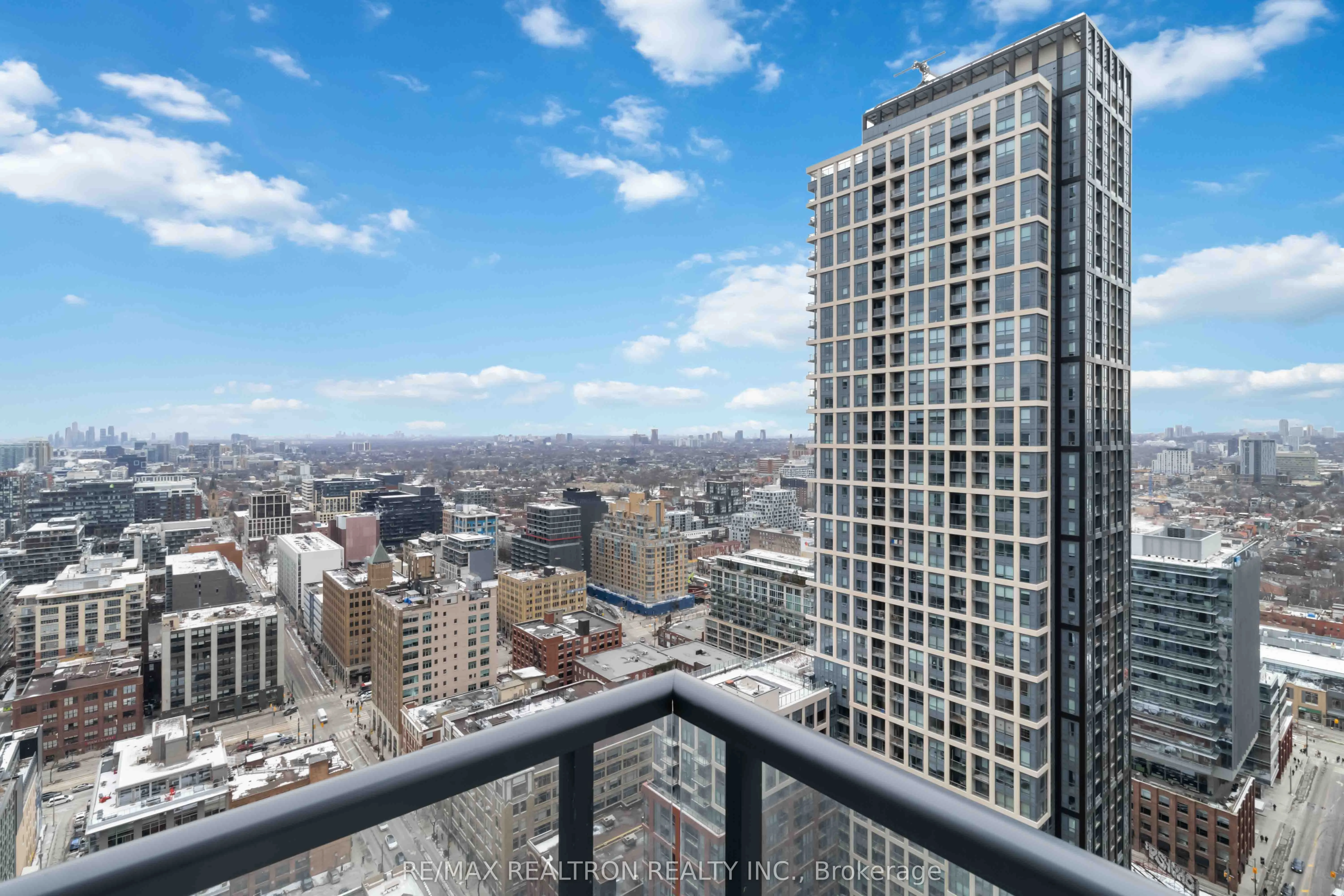 87 Peter Street, #3306