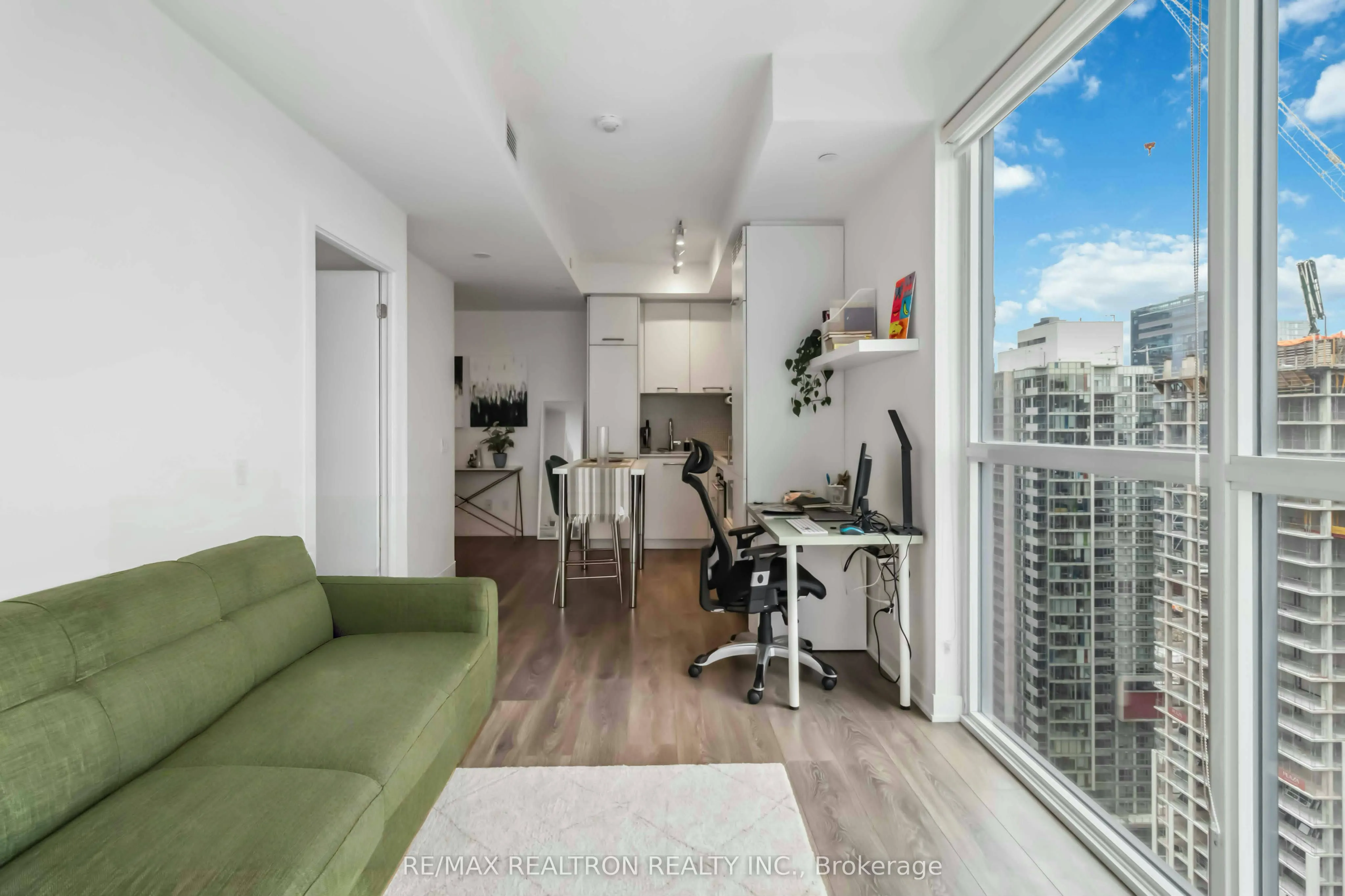 87 Peter Street, #3306