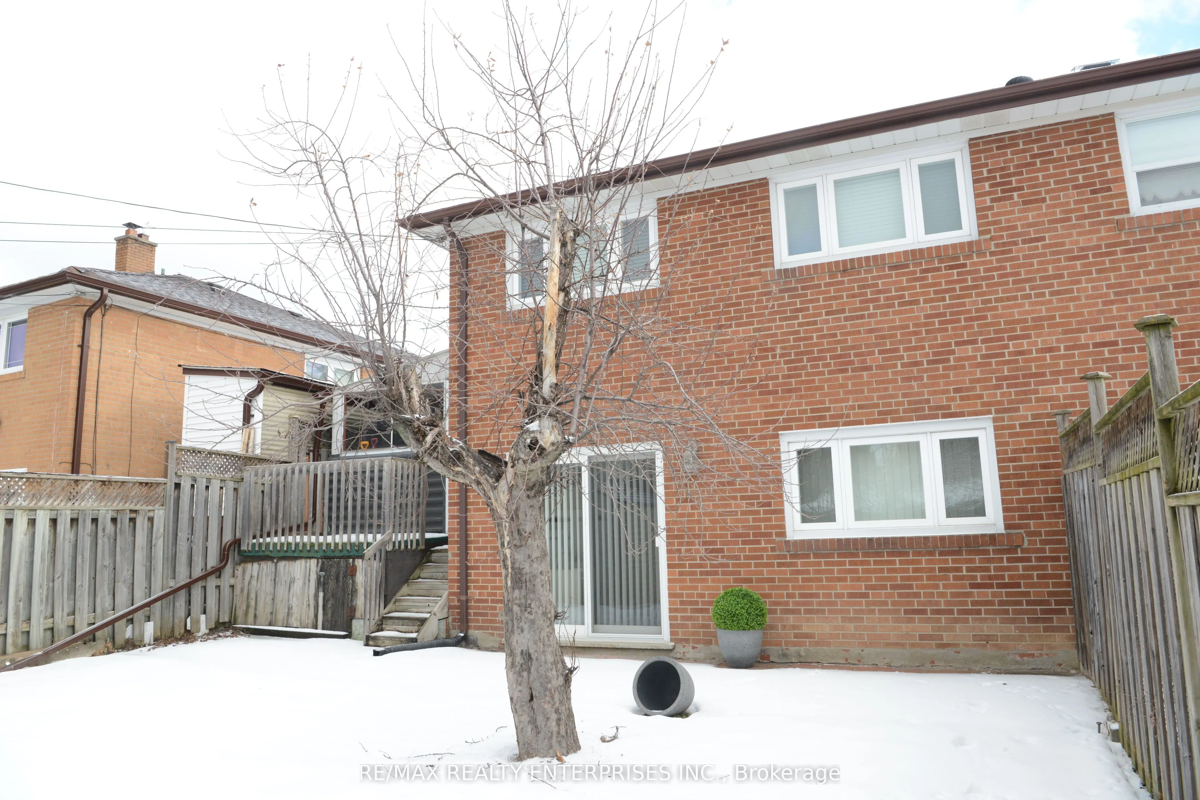 54 Pinebrook Avenue