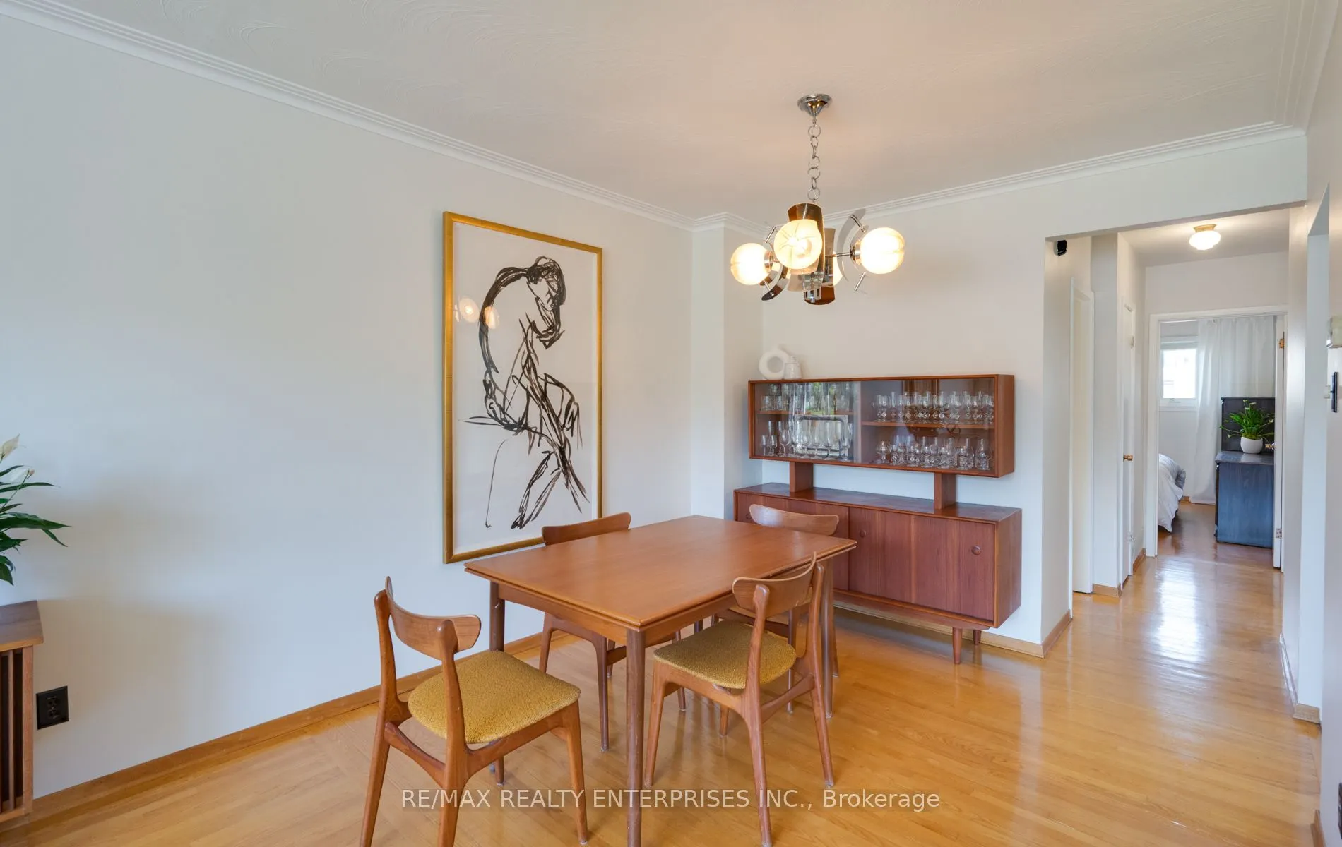 54 Pinebrook Avenue
