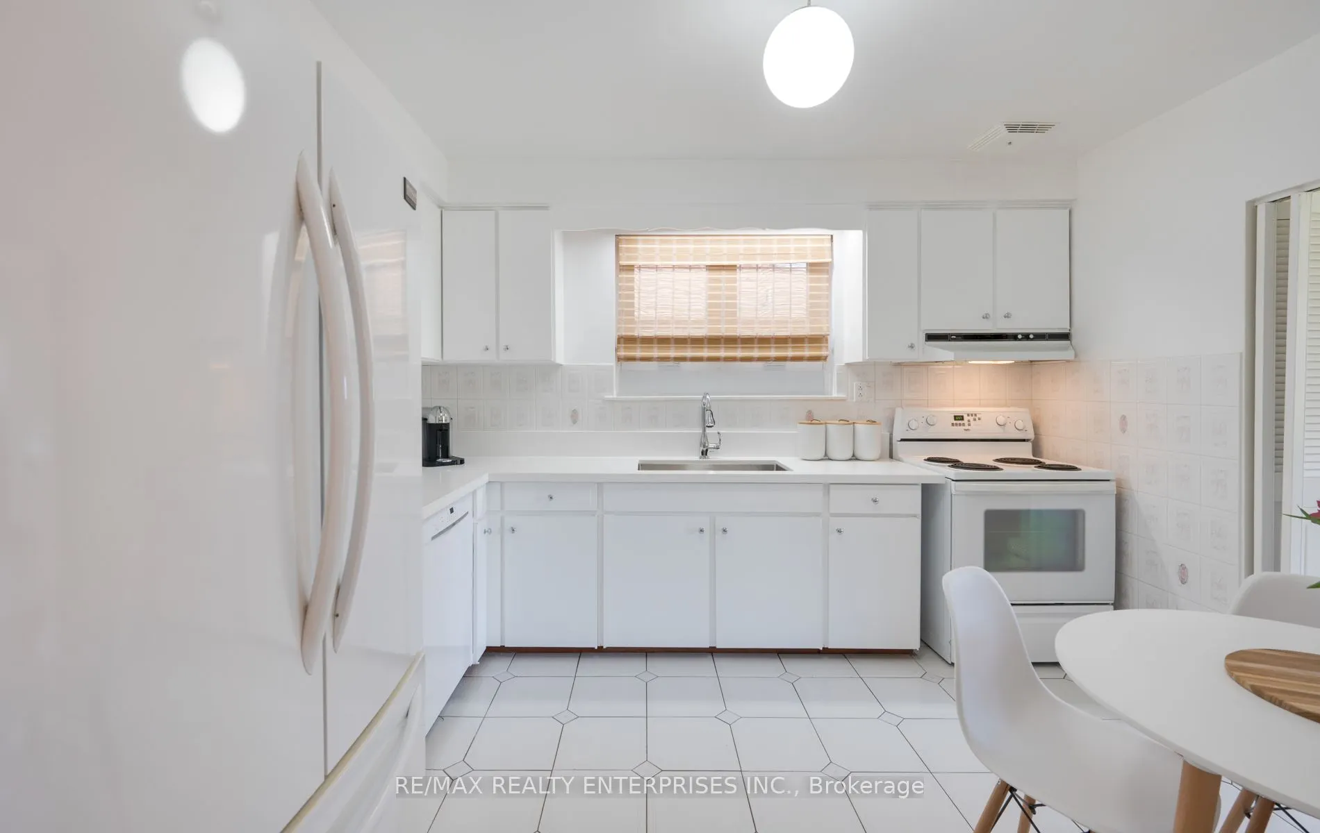 54 Pinebrook Avenue