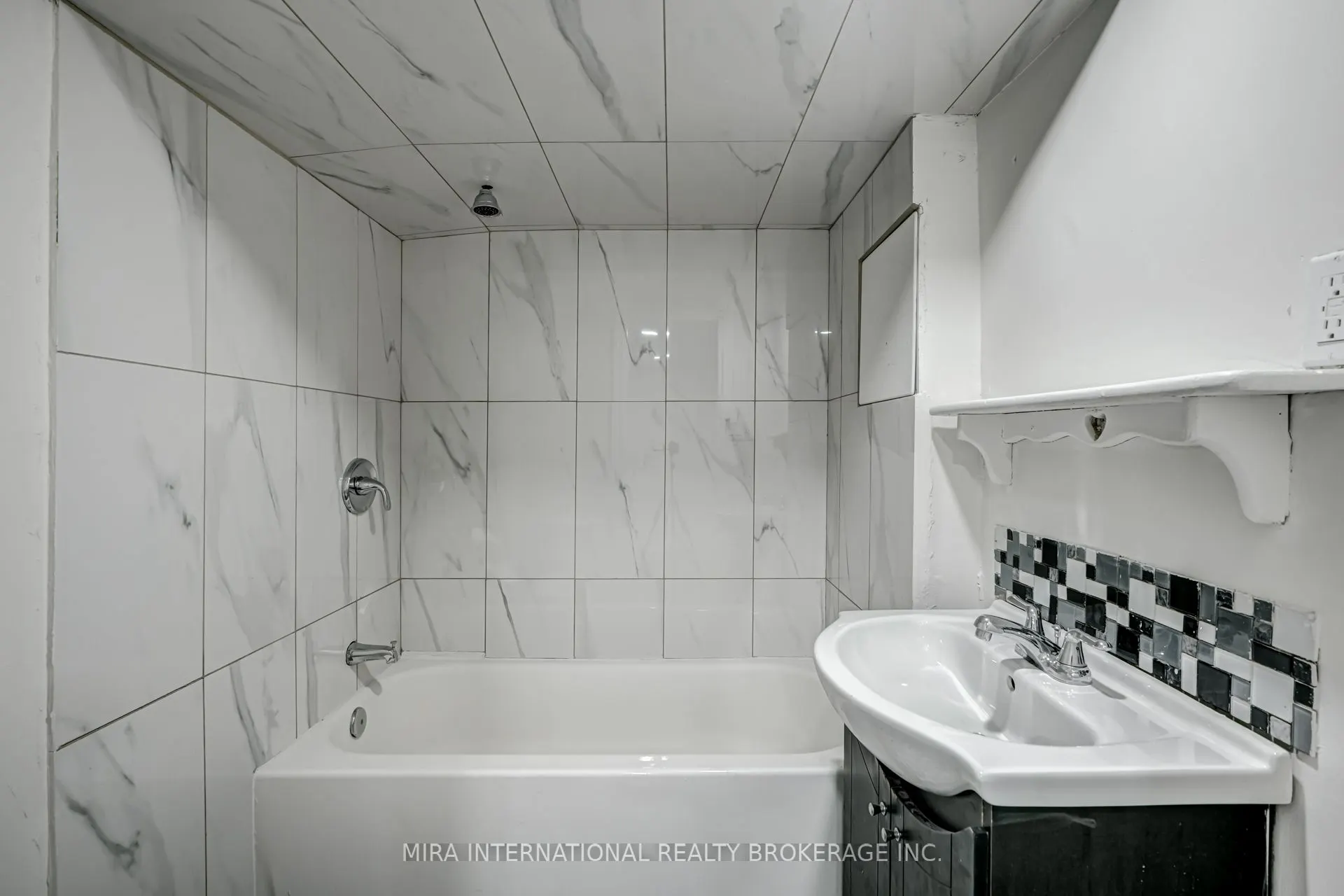 177 Carlton Street, #B2