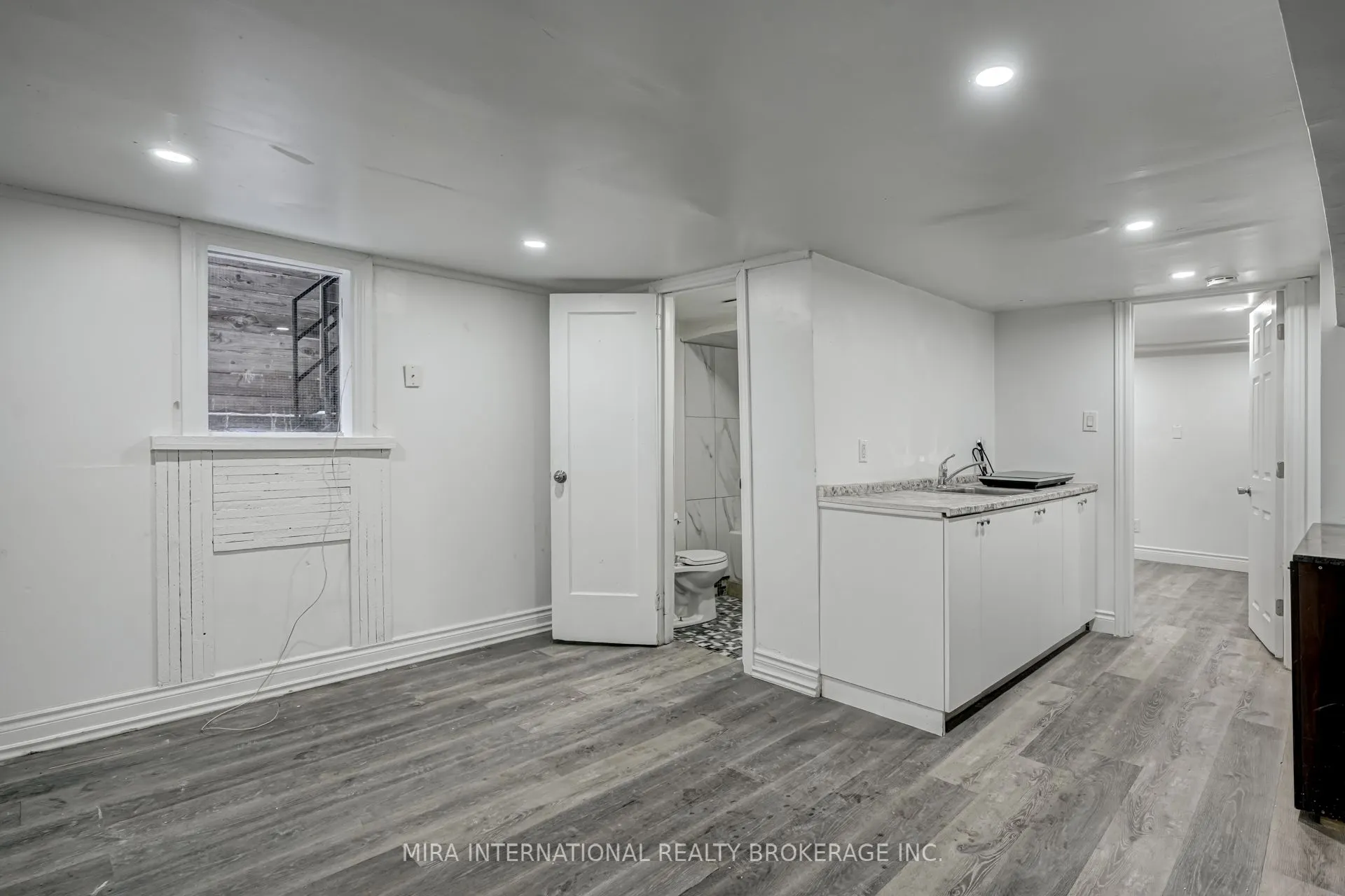 177 Carlton Street, #B2