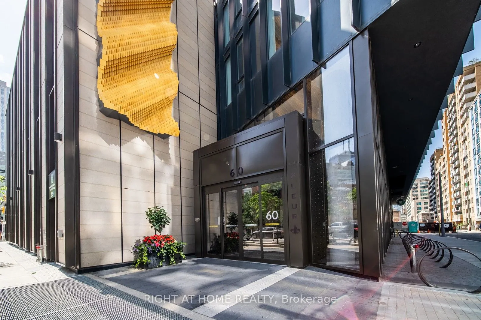 60 Shuter Street, #615