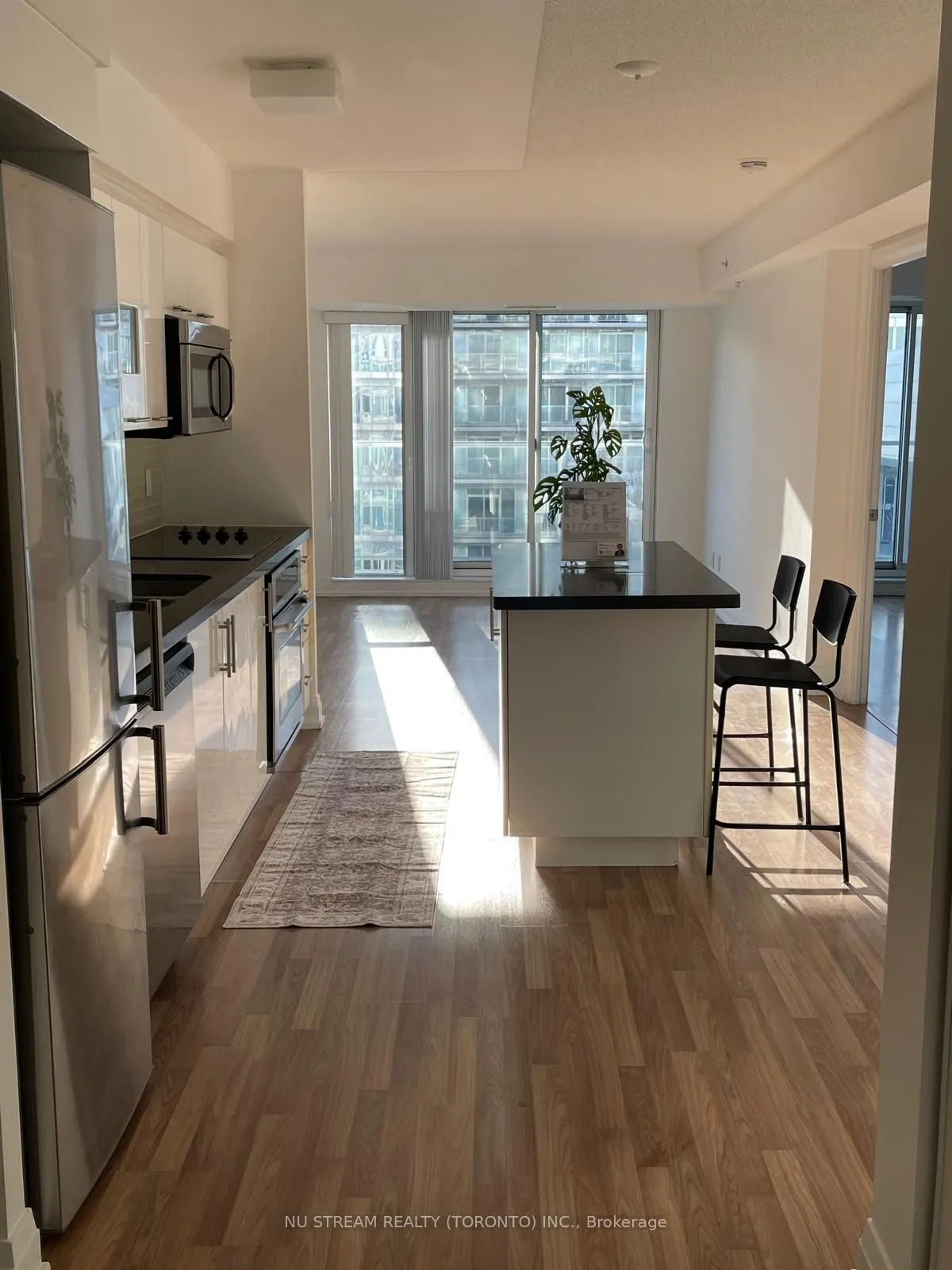 555 Wilson Avenue, #E810