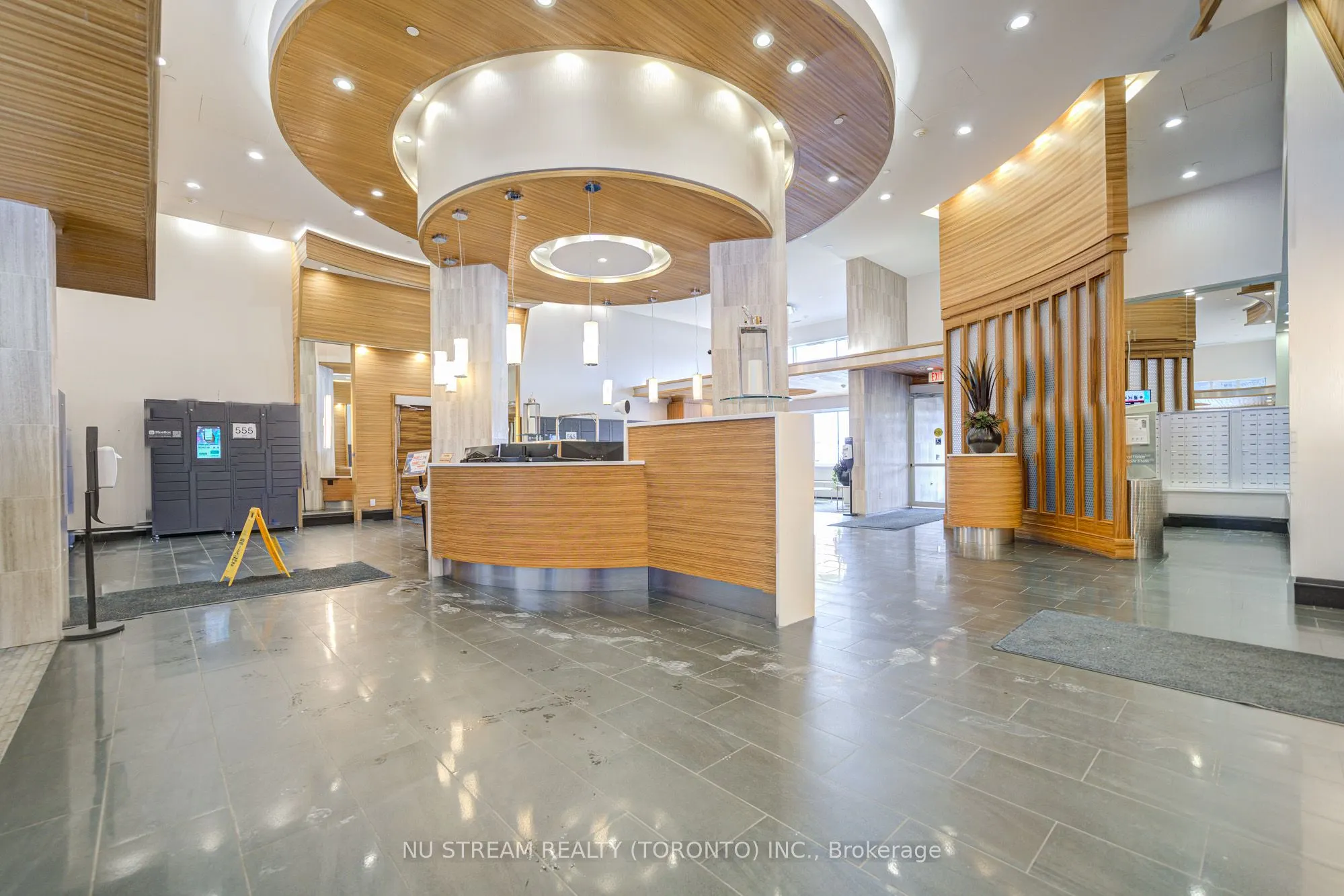 555 Wilson Avenue, #E810