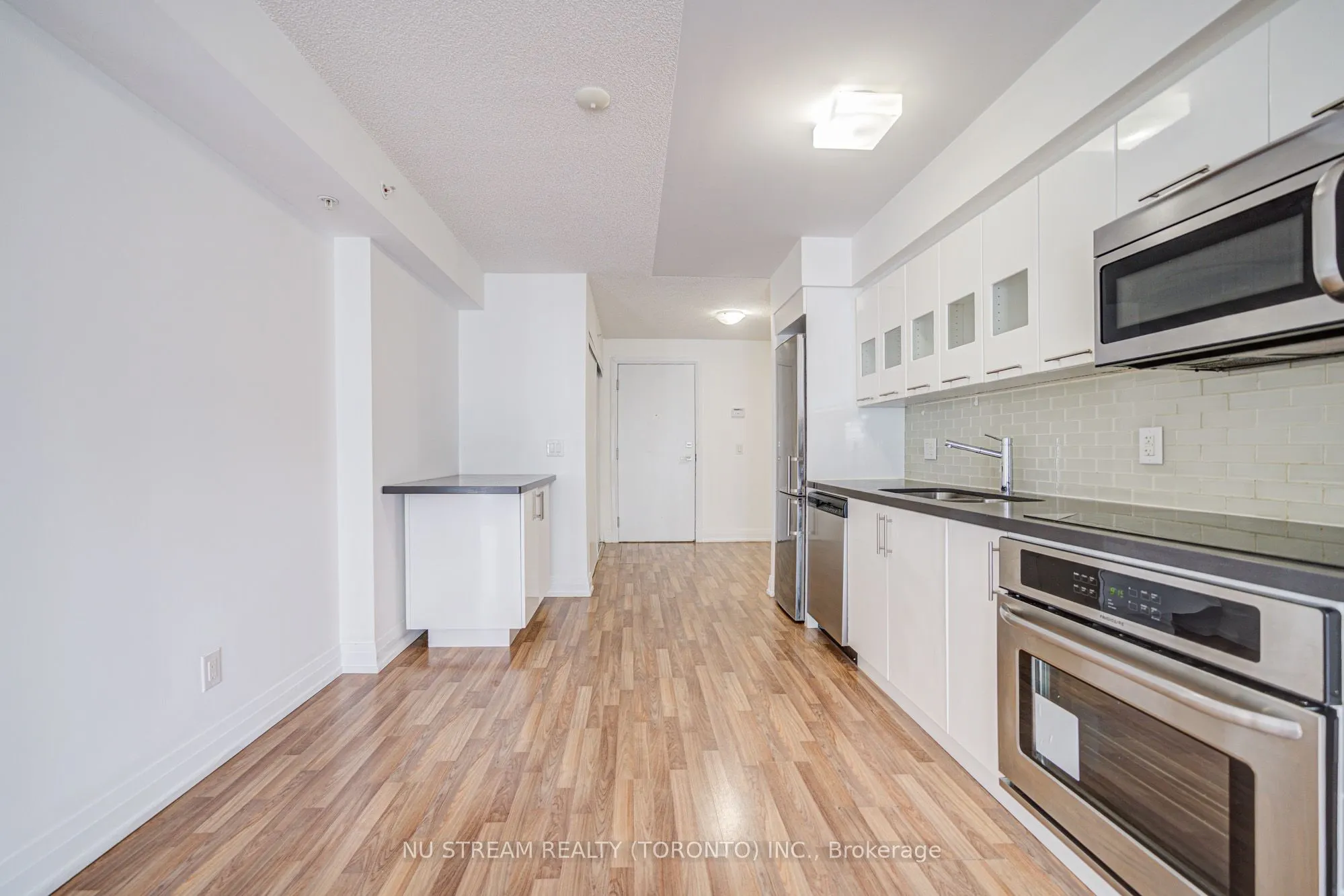 555 Wilson Avenue, #E810