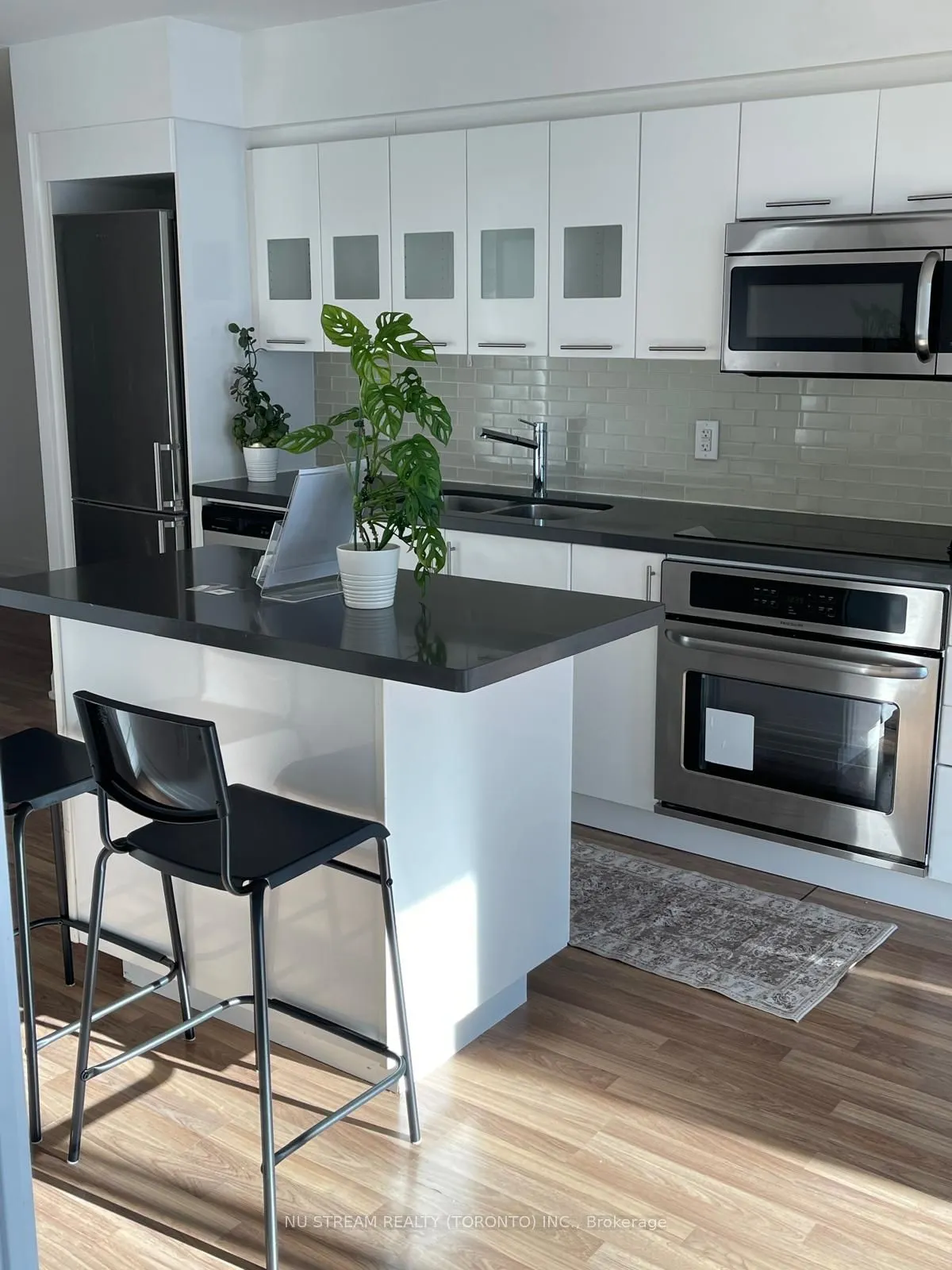 555 Wilson Avenue, #E810