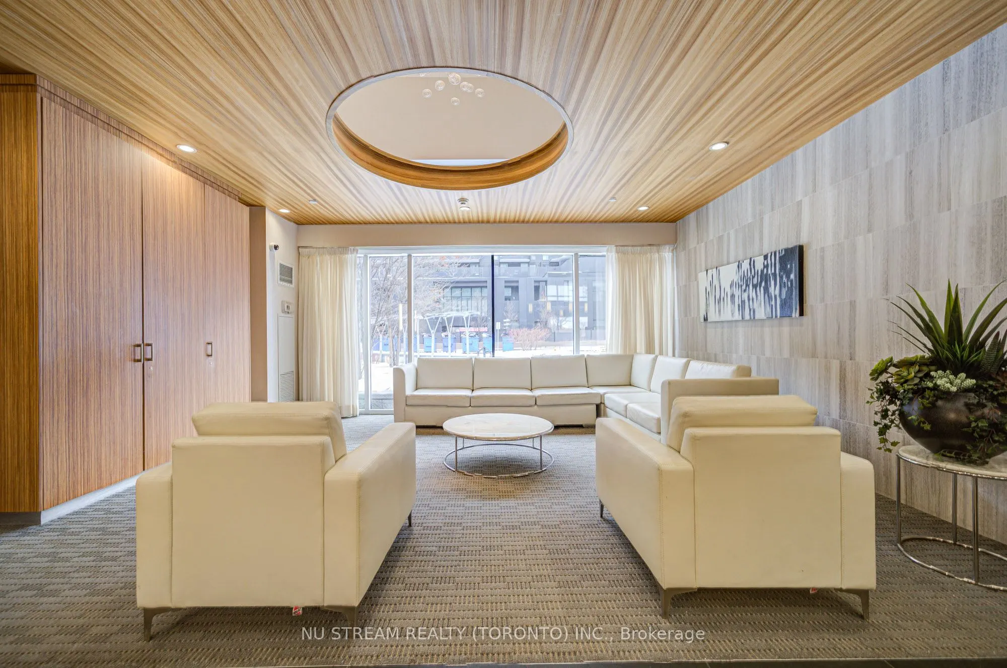 555 Wilson Avenue, #E810