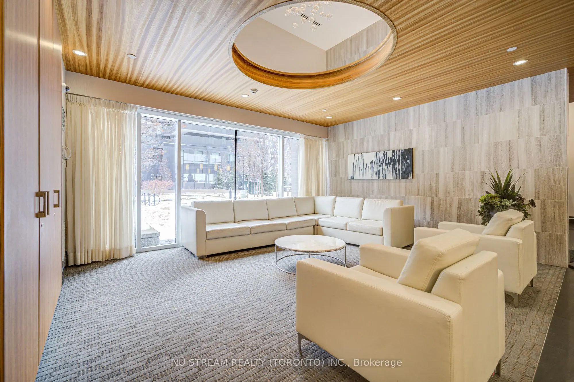 555 Wilson Avenue, #E810