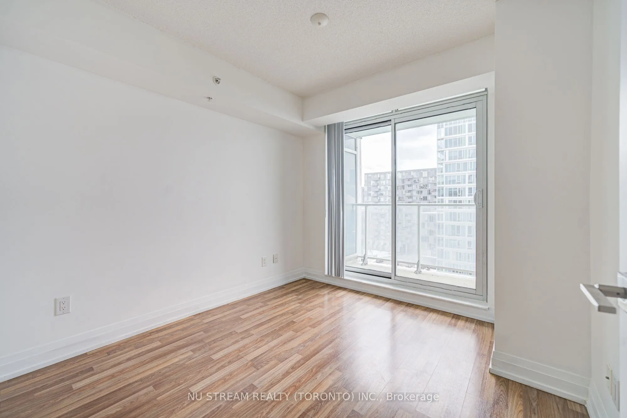 555 Wilson Avenue, #E810