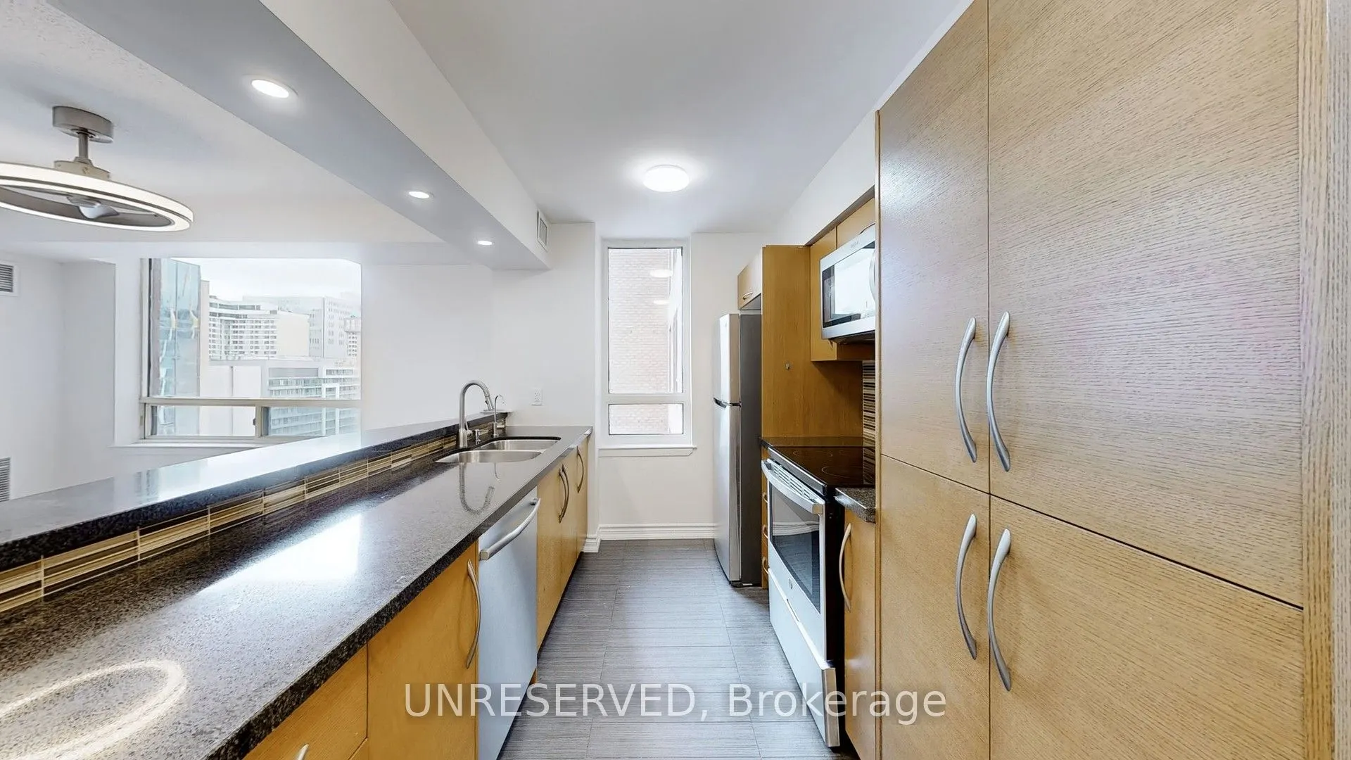 633 Bay Street, #1711