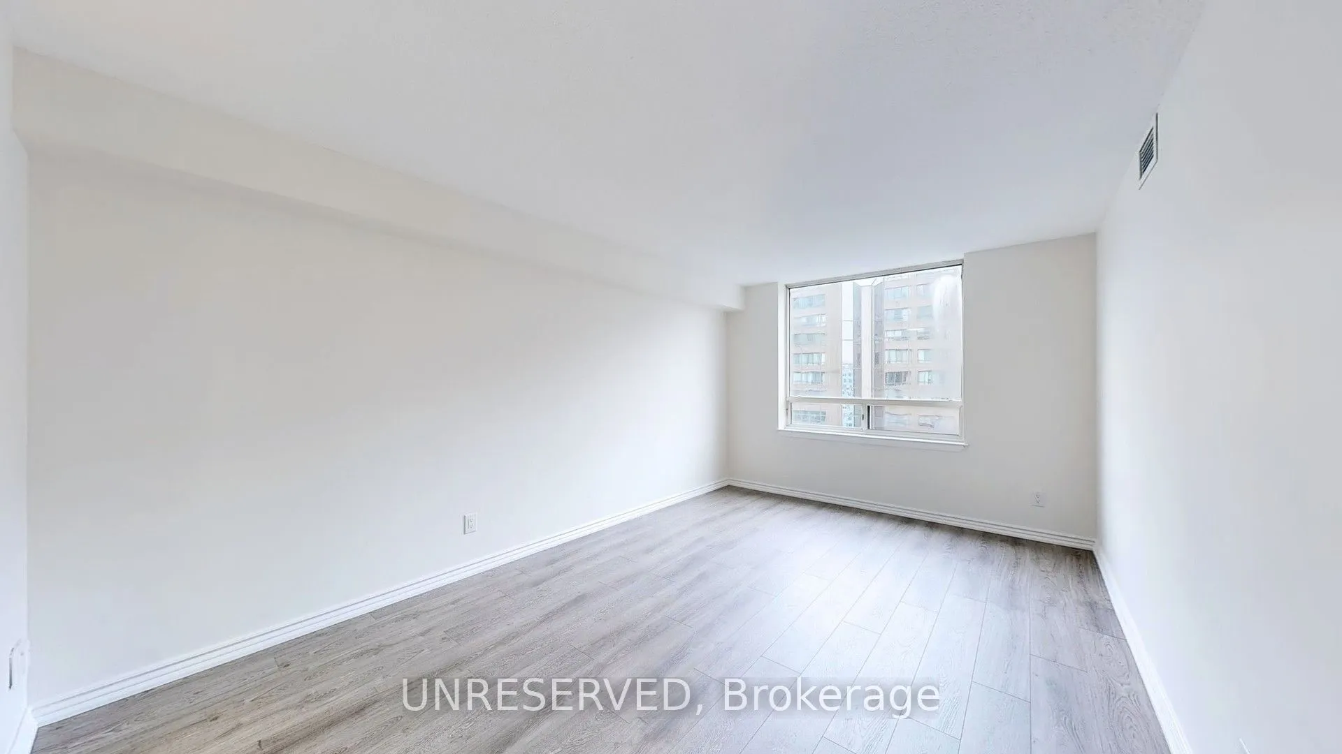 633 Bay Street, #1711